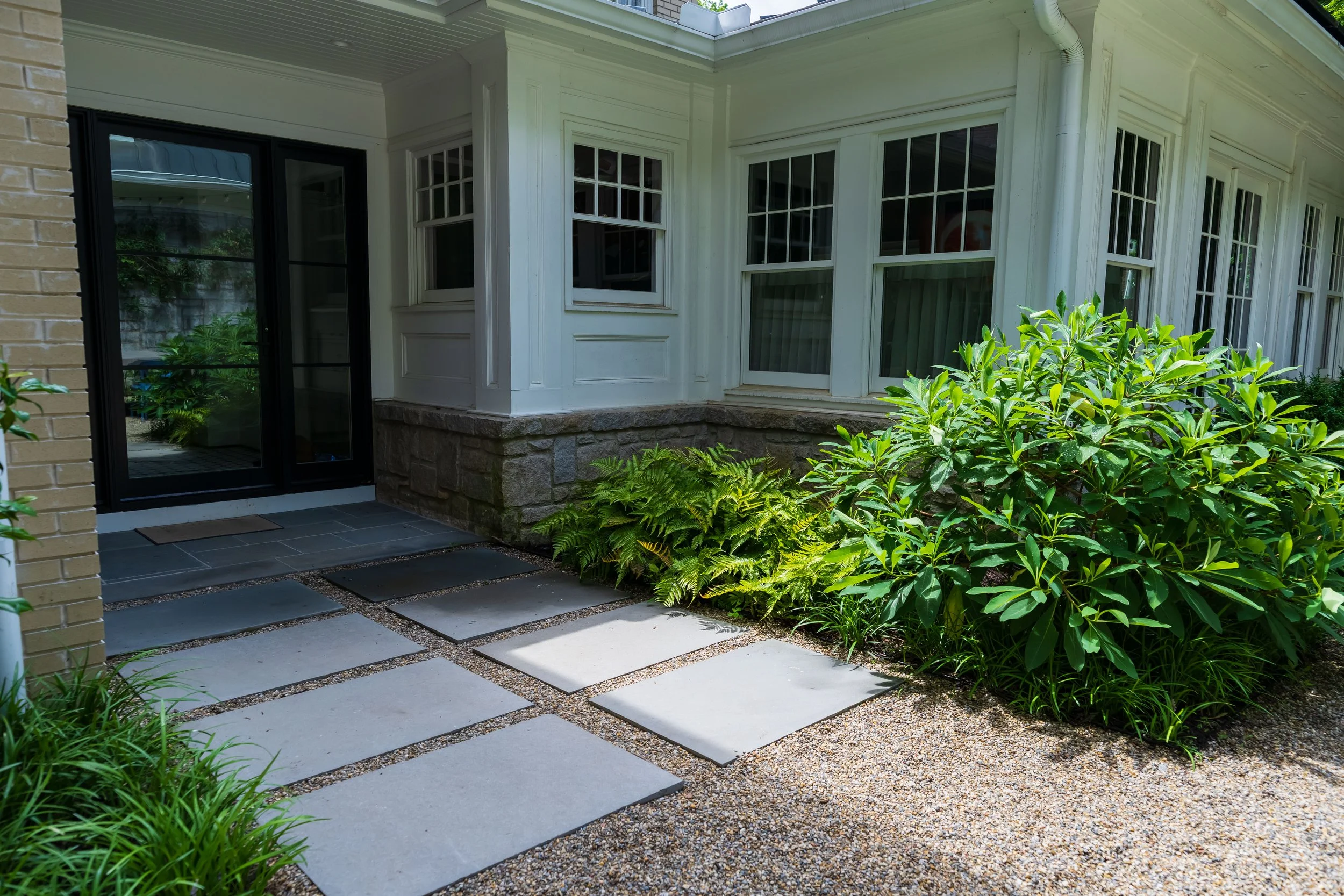 876LullwaterRdNE-12.jpg