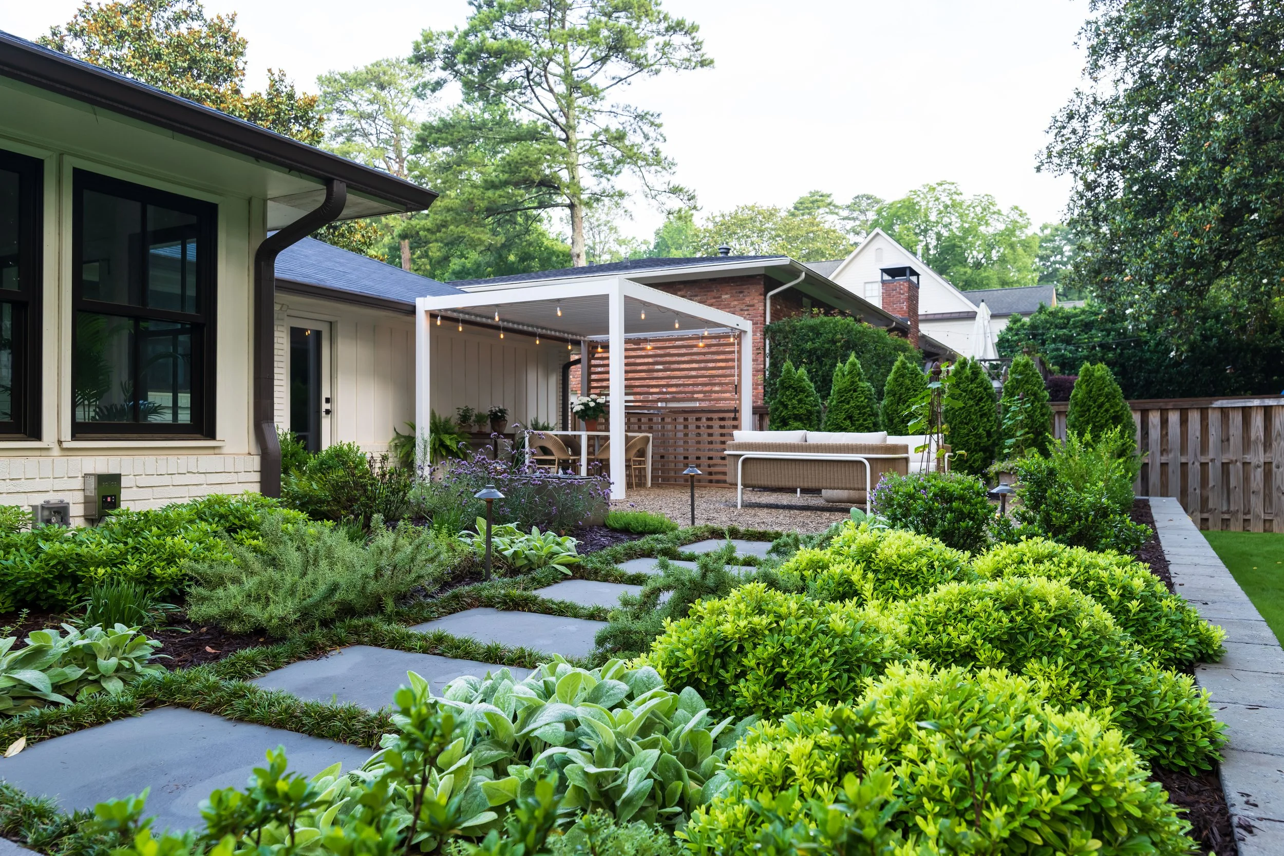 4765CherrywoodLnNE-17.jpg