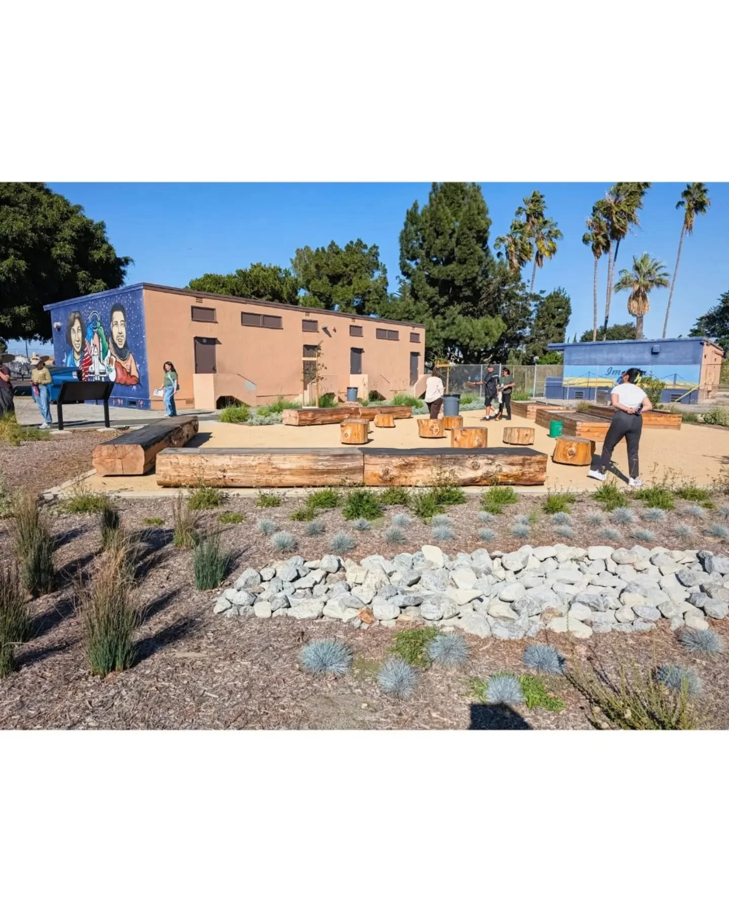 This week we celebrated the completion of the Wilmington Middle School Green Schoolyard Project.
This is a site I designed and worked on during my time at @studio_mla It was lead by @treepeople_org and co-designed with Craftwater (engineering), built