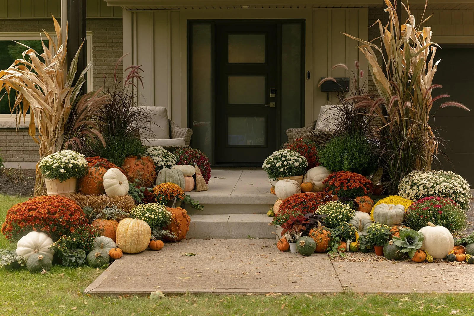 HomeMadeInNiagaraSetsEdited00069.jpg