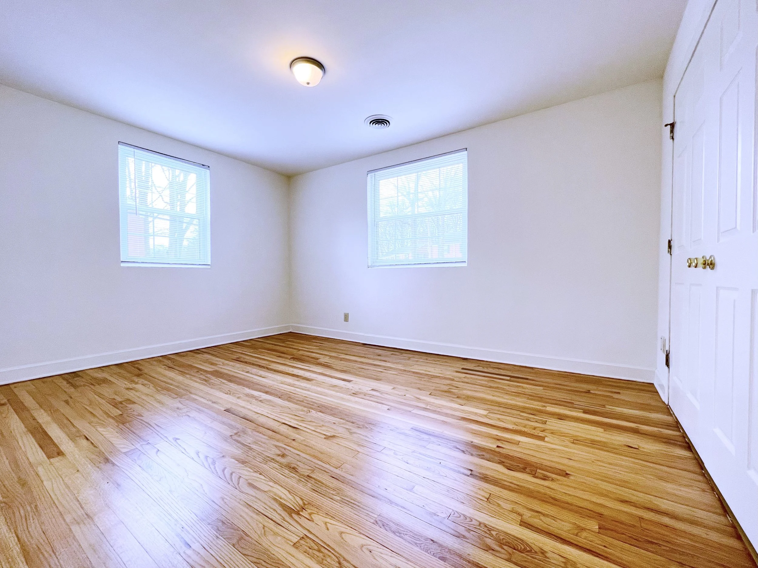 Lindley Park Manor - Two Bedroom - Bedroom