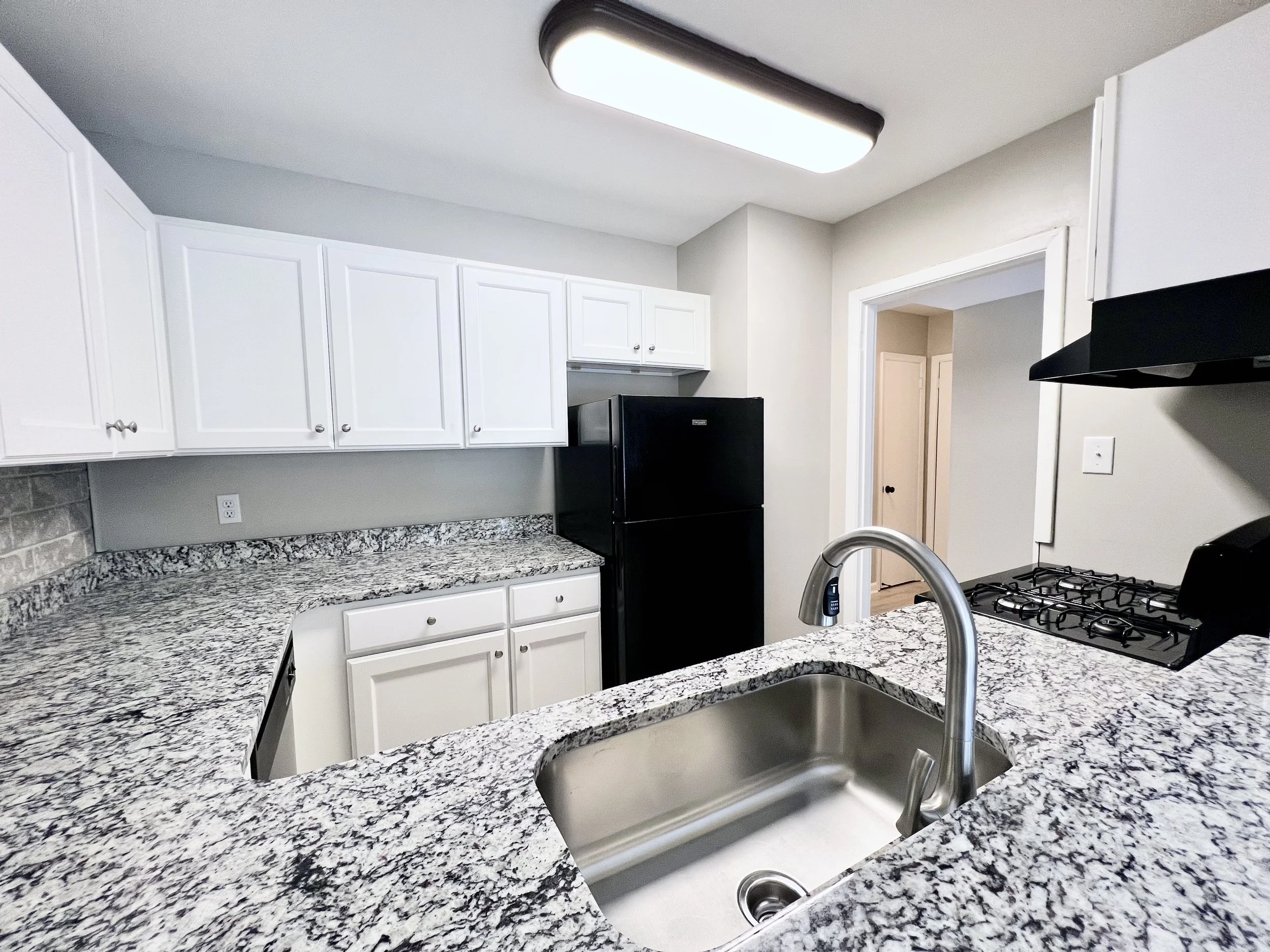 Sycamore - Fully Remodeled - Kitchen