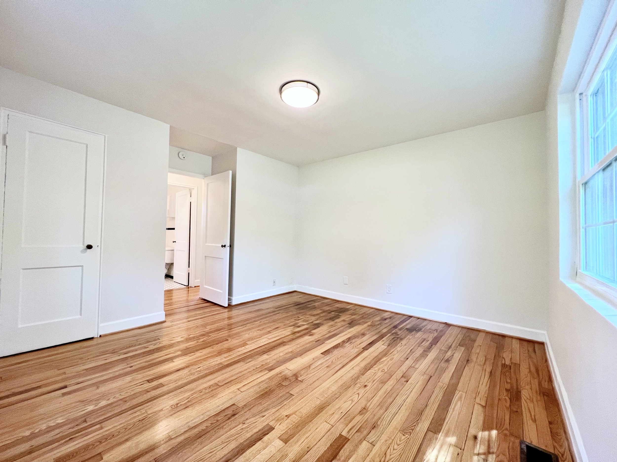 Lindley Park Manor - One Bedroom Remodel - Bedroom