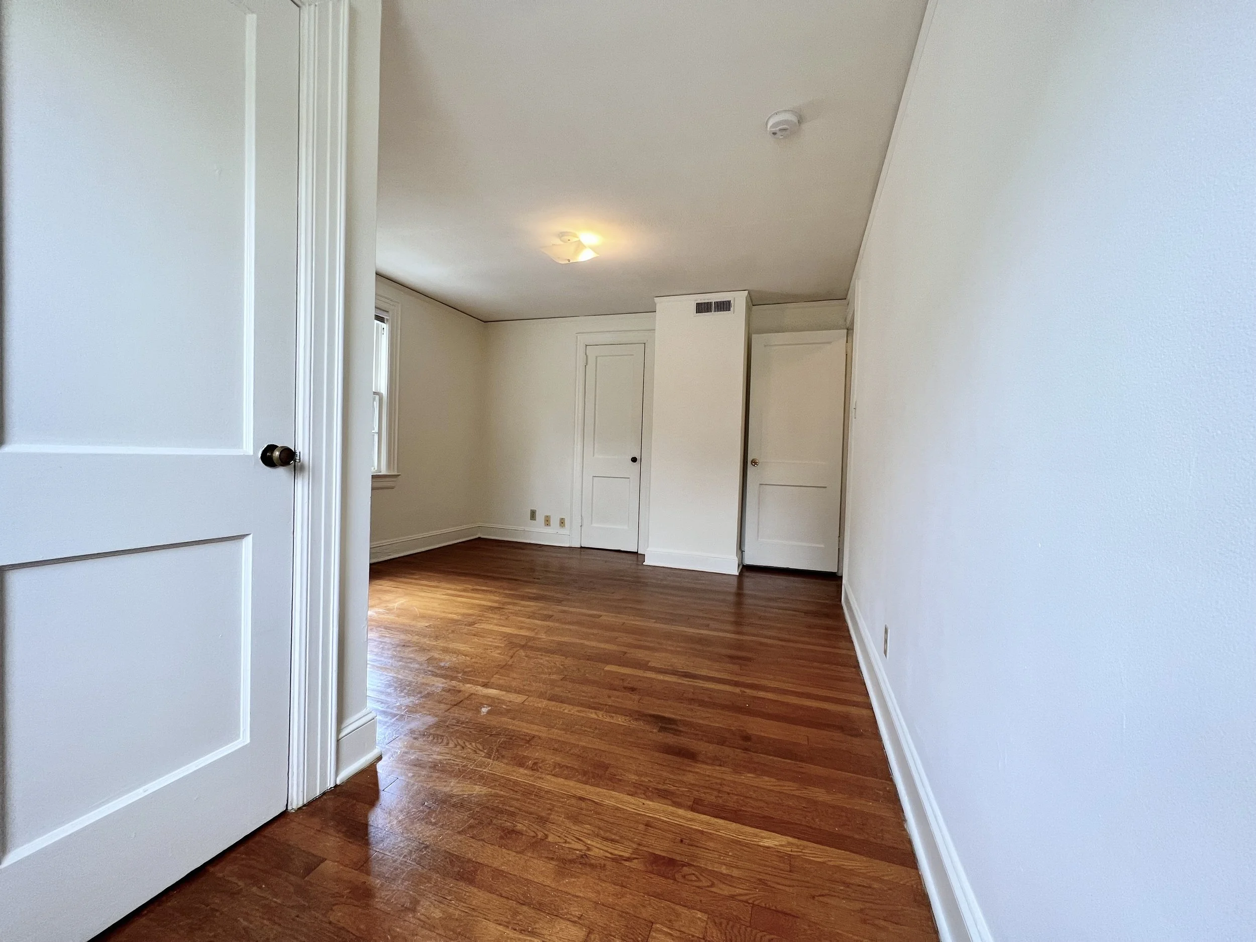 Spring Garden/Lindell Duplex - One Bedroom -  Bedroom