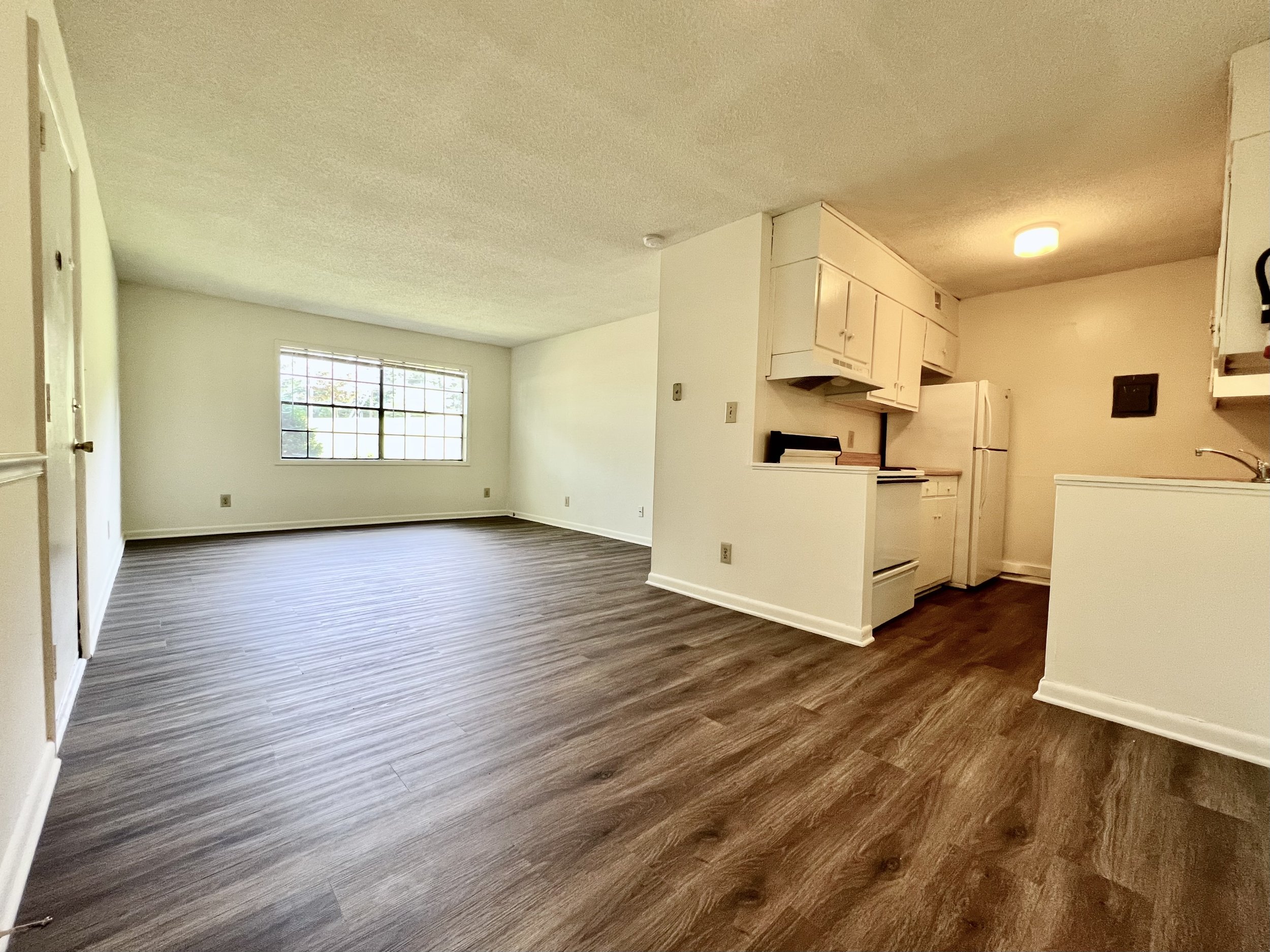 Yorkleigh Apartments - Three Bedroom - Kitchen/Living and Dining Room