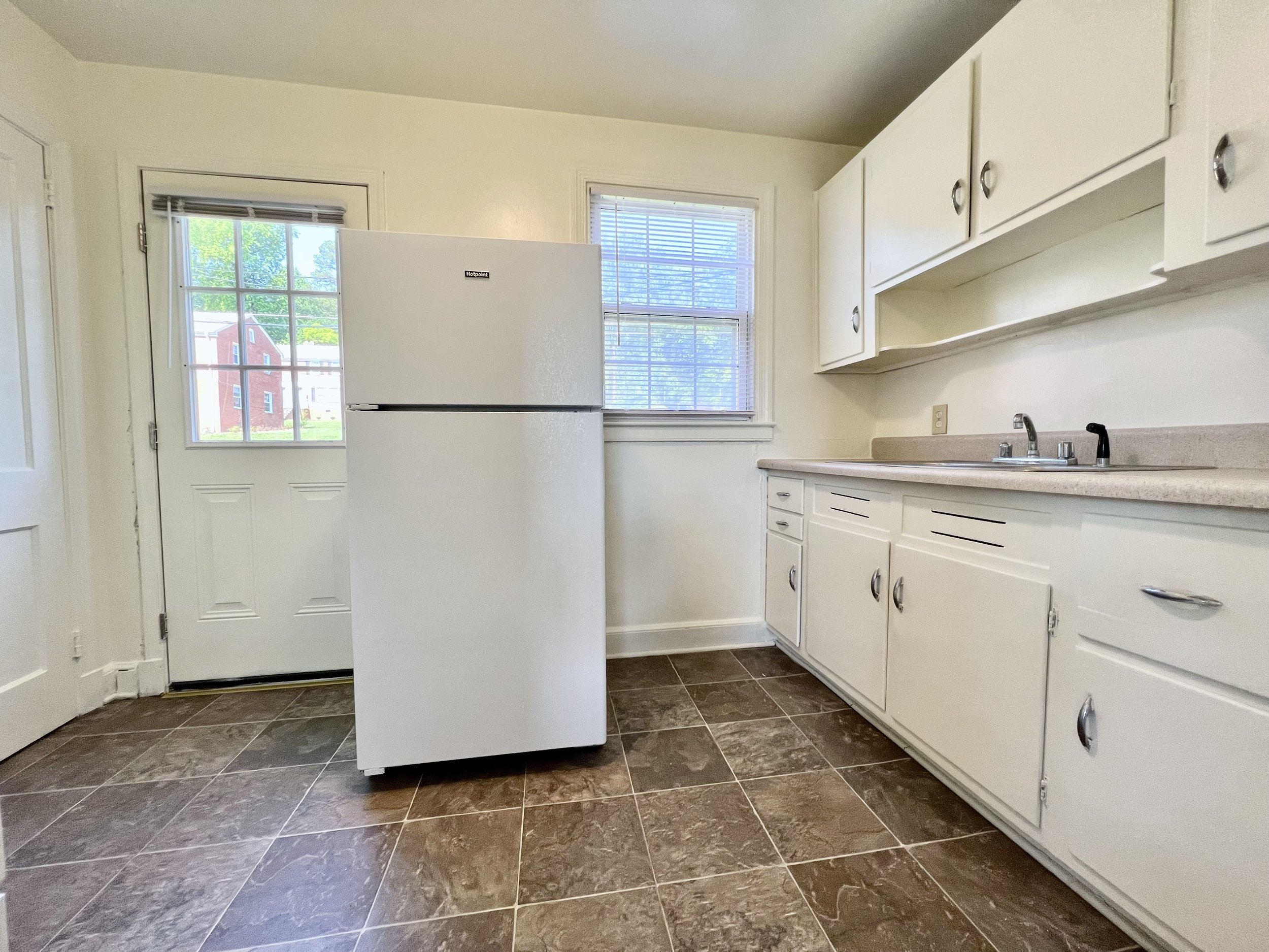 Standard two-bedroom garden — kitchen