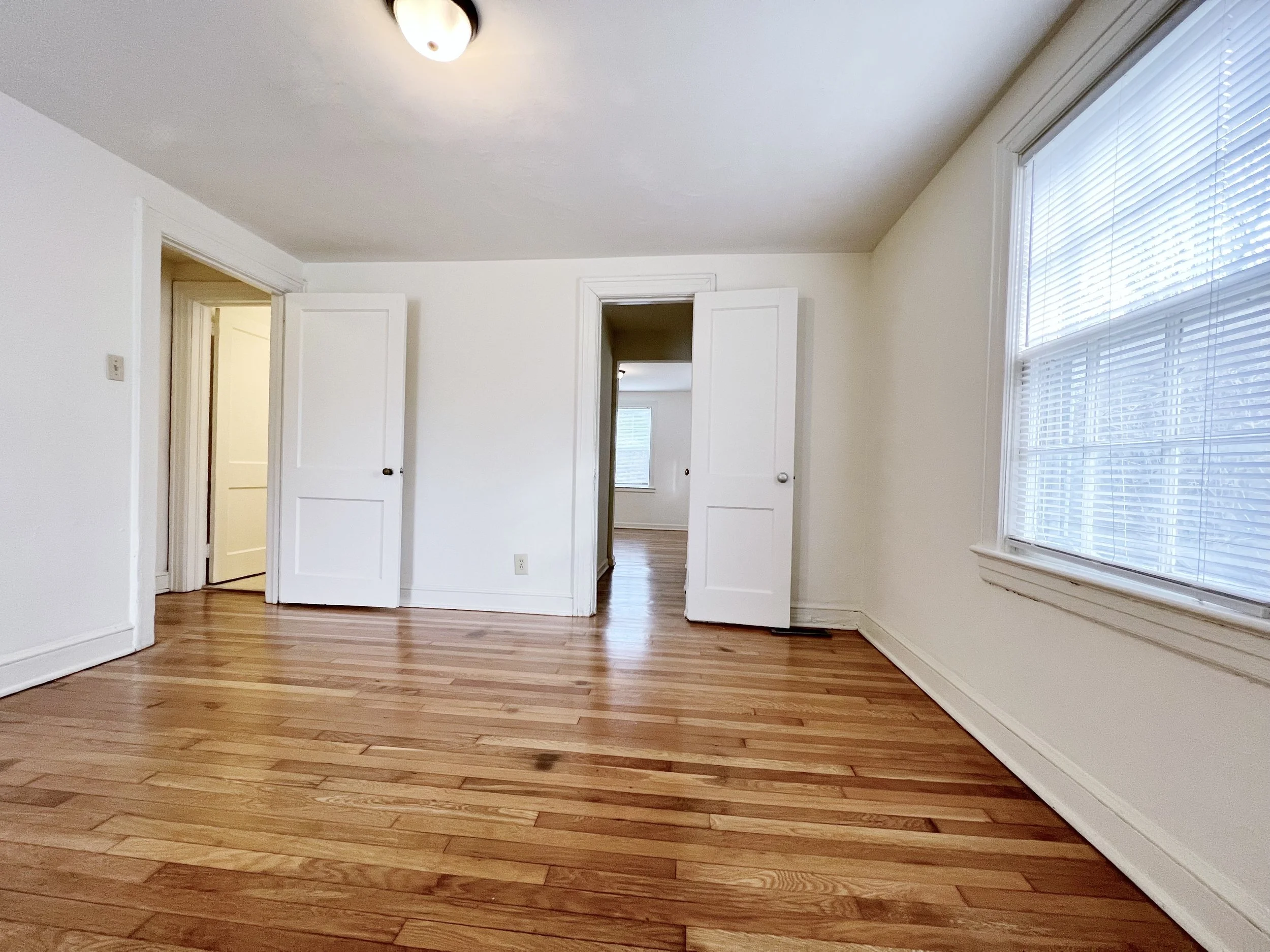 Spring Garden/Lindell Duplex - Two Bedroom - Bedroom 