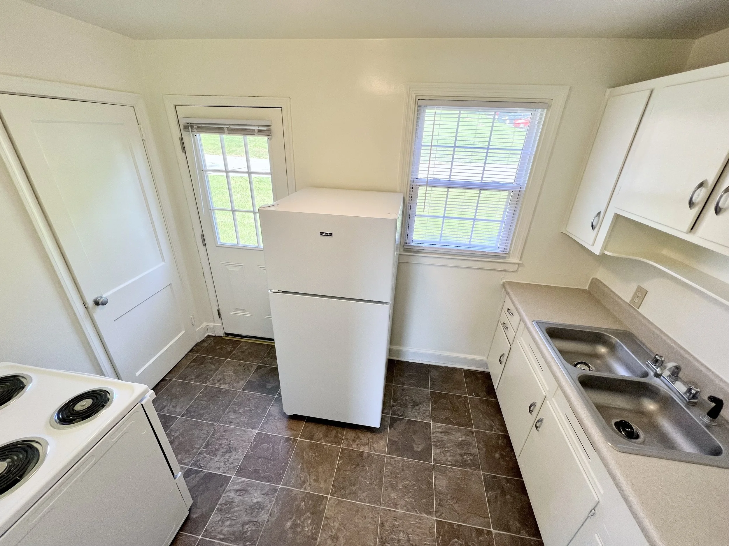 Standard two-bedroom garden — kitchen