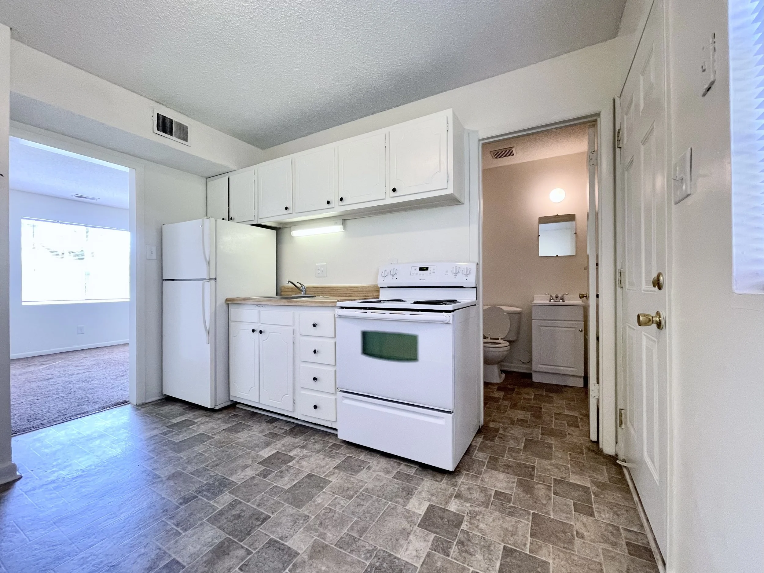 Sherwood Court - Kitchen
