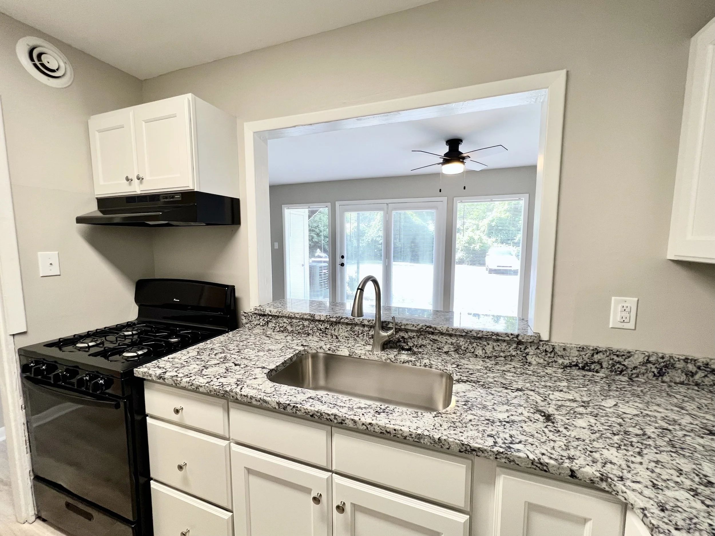 Sycamore - Fully Remodeled - Kitchen