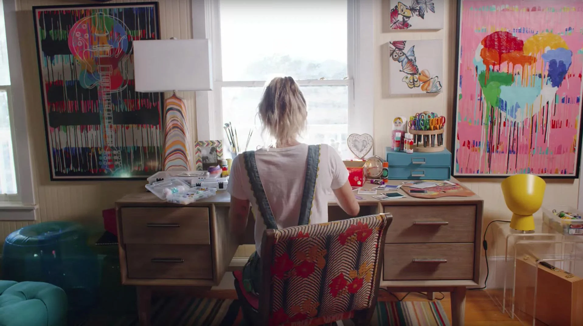 CONVERSE-MILEY-CYRUS-MICHEL-GONDRY-MAXWELL-ORGELL-PRODUCTION-DESIGNER-MC_1.jpg