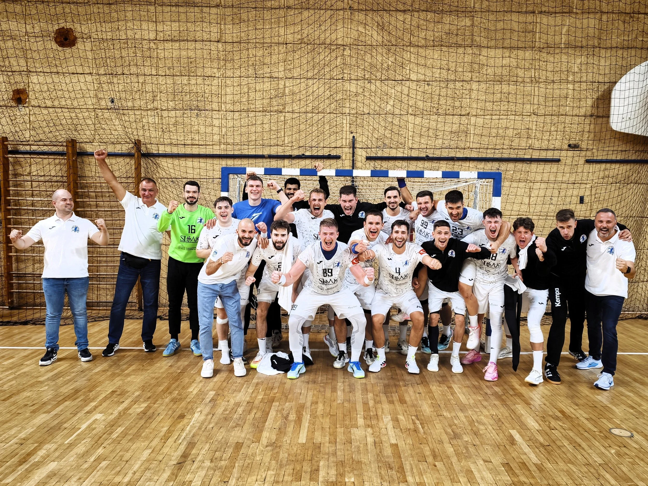 VELIKA POBJEDA SISKA U KARLOVCU! SIŠČANI SLAVILI 30:28