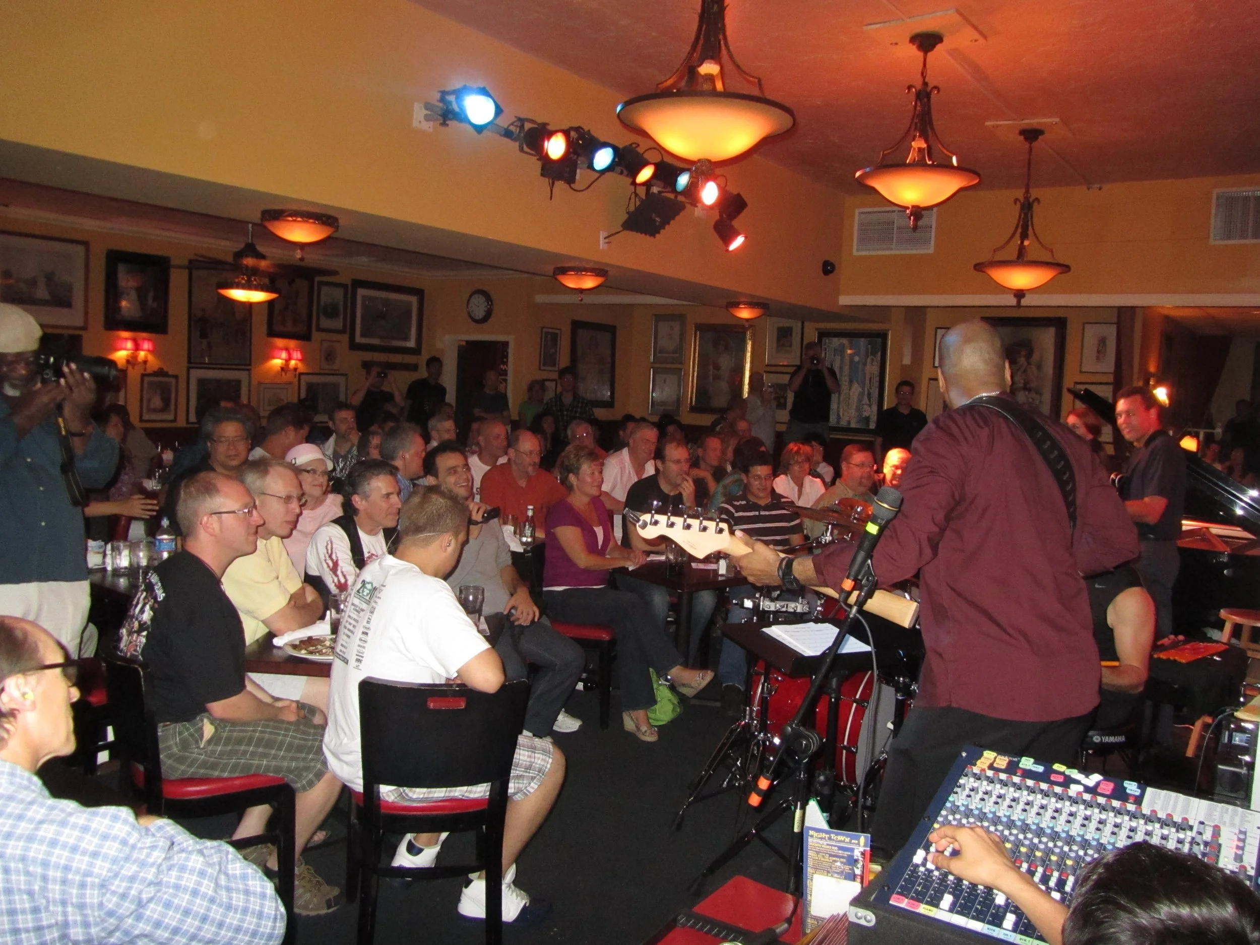 Closing concert at Nighttown restaurant