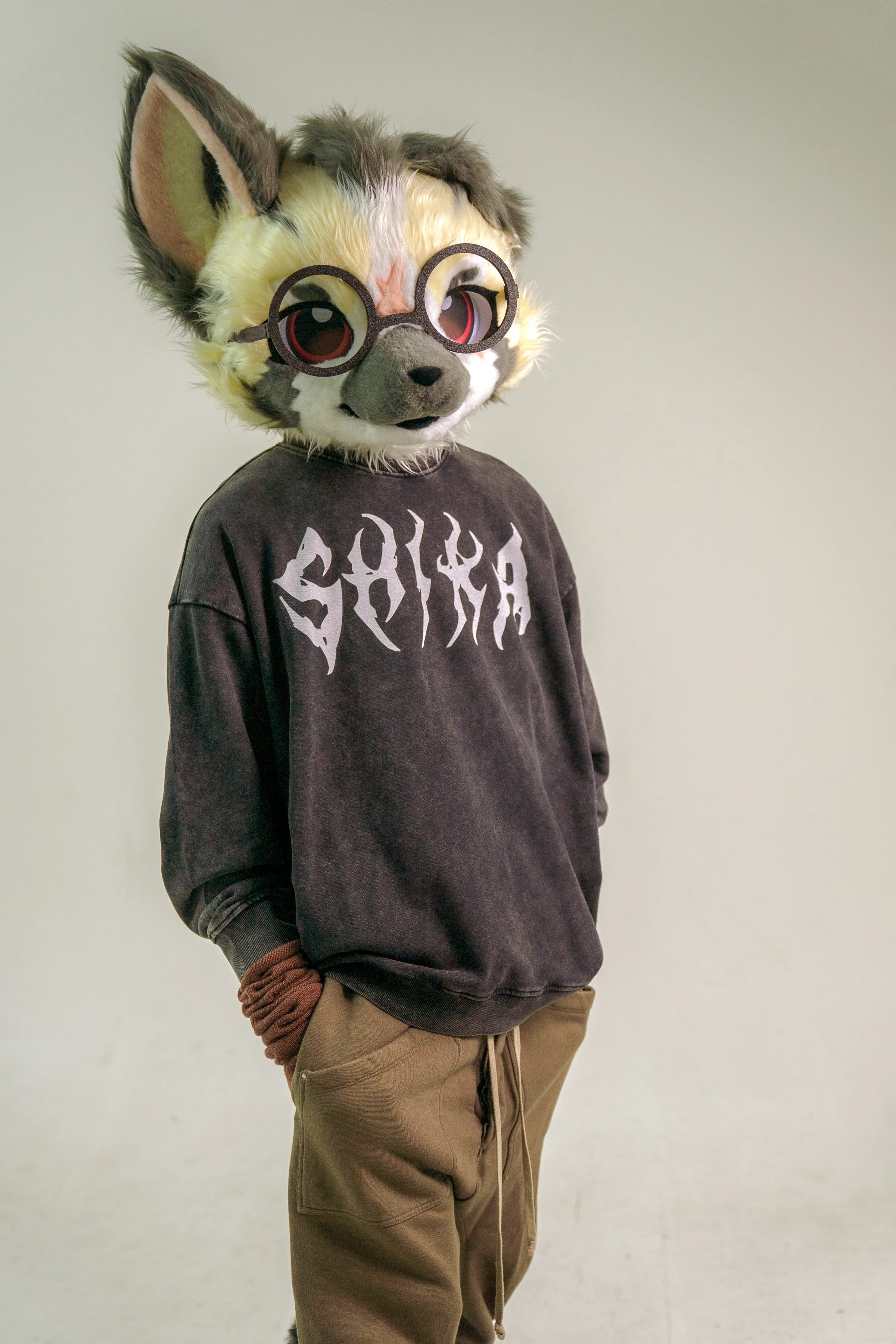 CUSTOM FURSONA SWEATSHIRT (S-2XL)