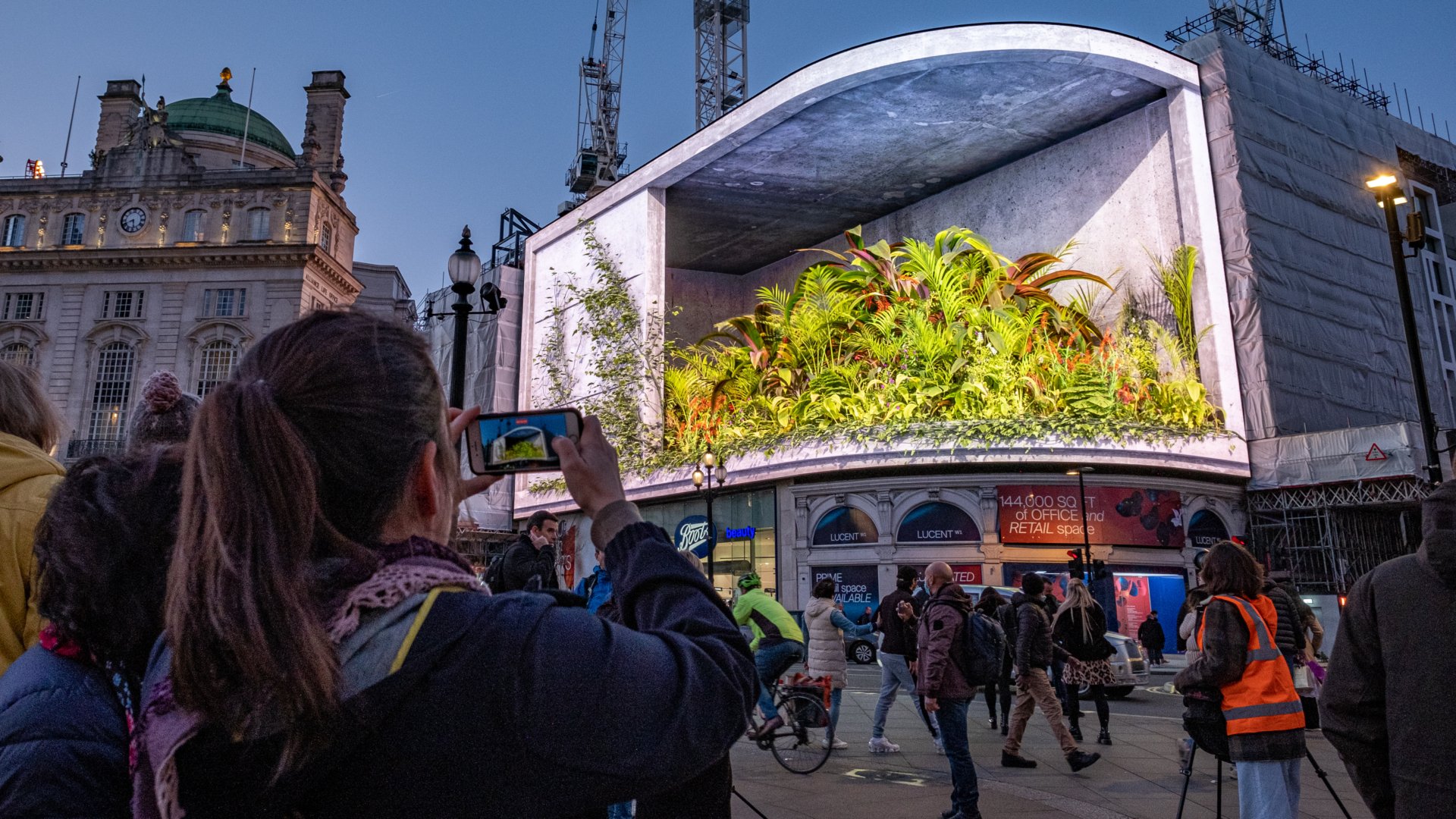BBC_GREEN_PLANET_PICCADILLY_FEB22_©OCEAN-10-1920x1080.jpg