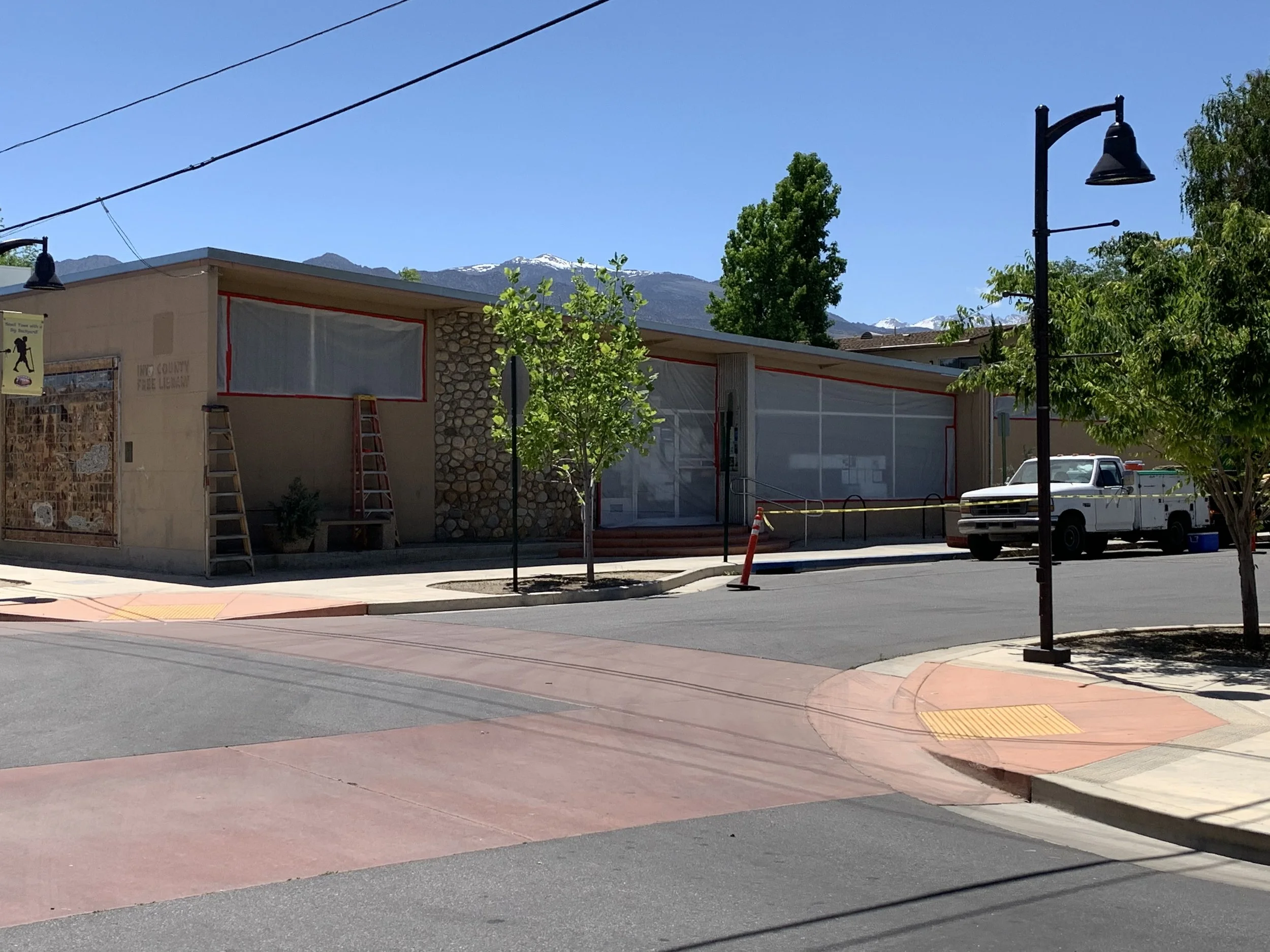 Exterior of the City of Bishop library building