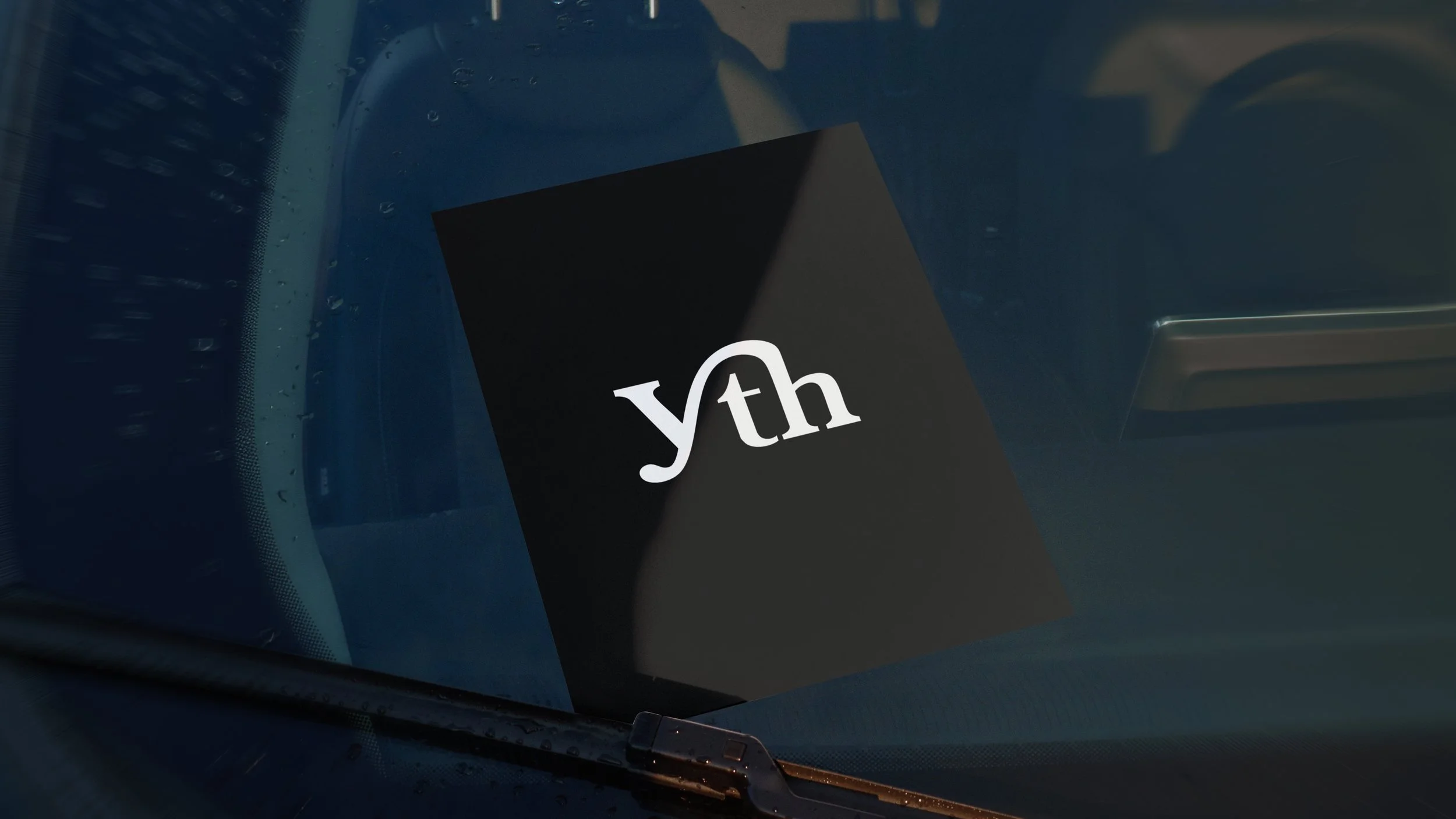 YTHMOCKUP_NEW2_final.jpg