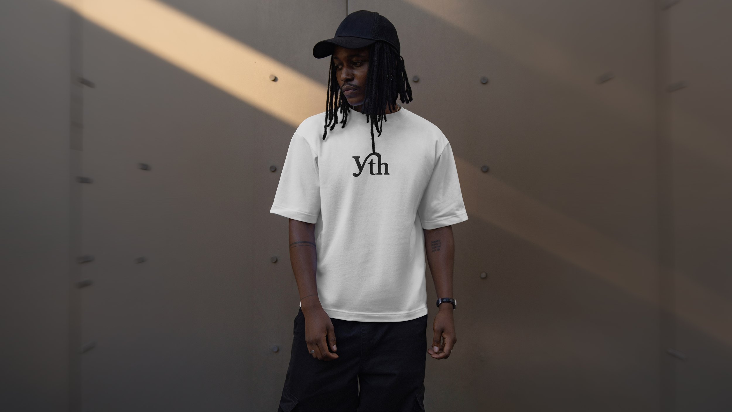 YTHMOCKUP_NEW3_final.jpg