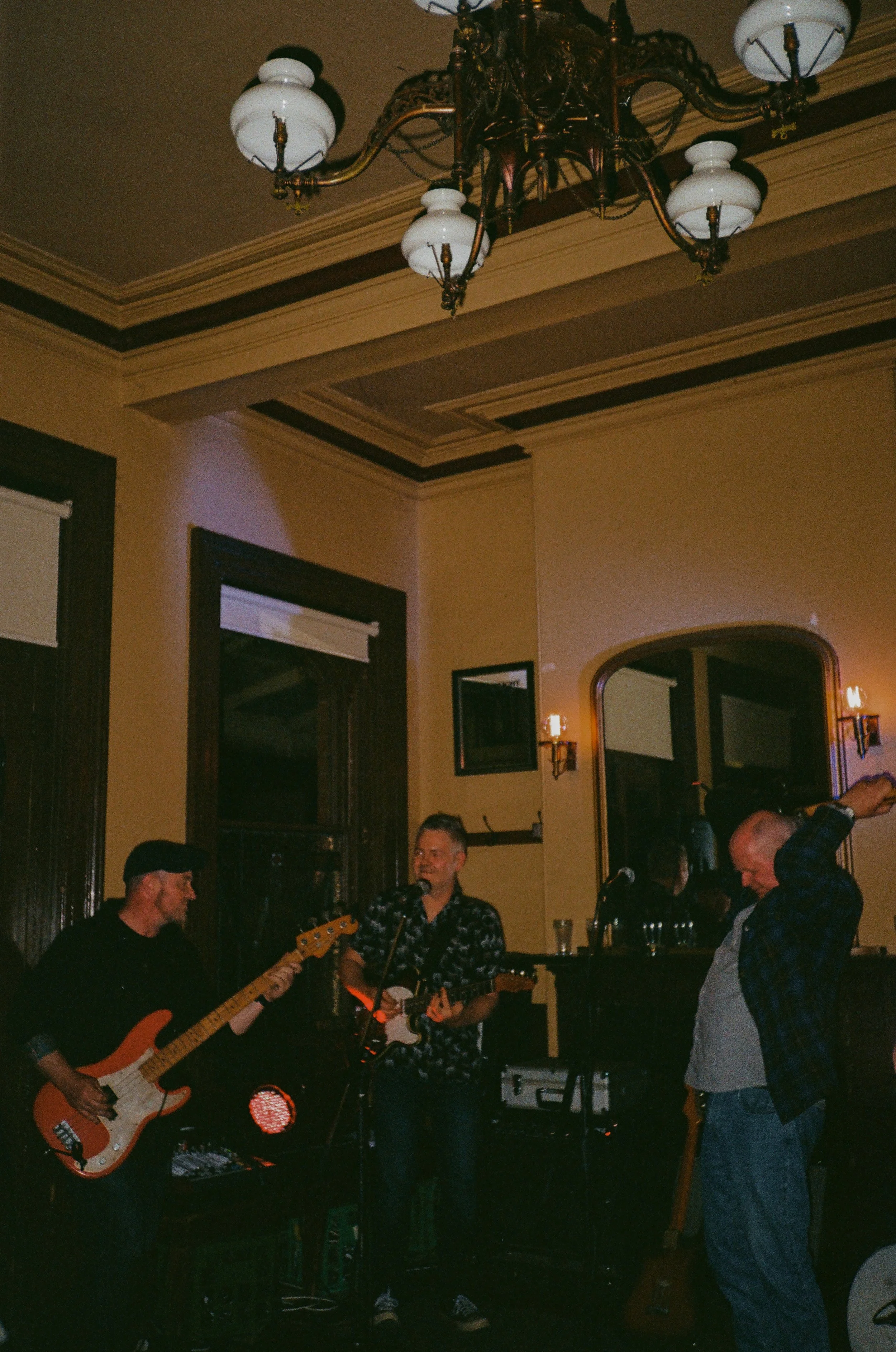 Tanswells Gigs-23.jpeg