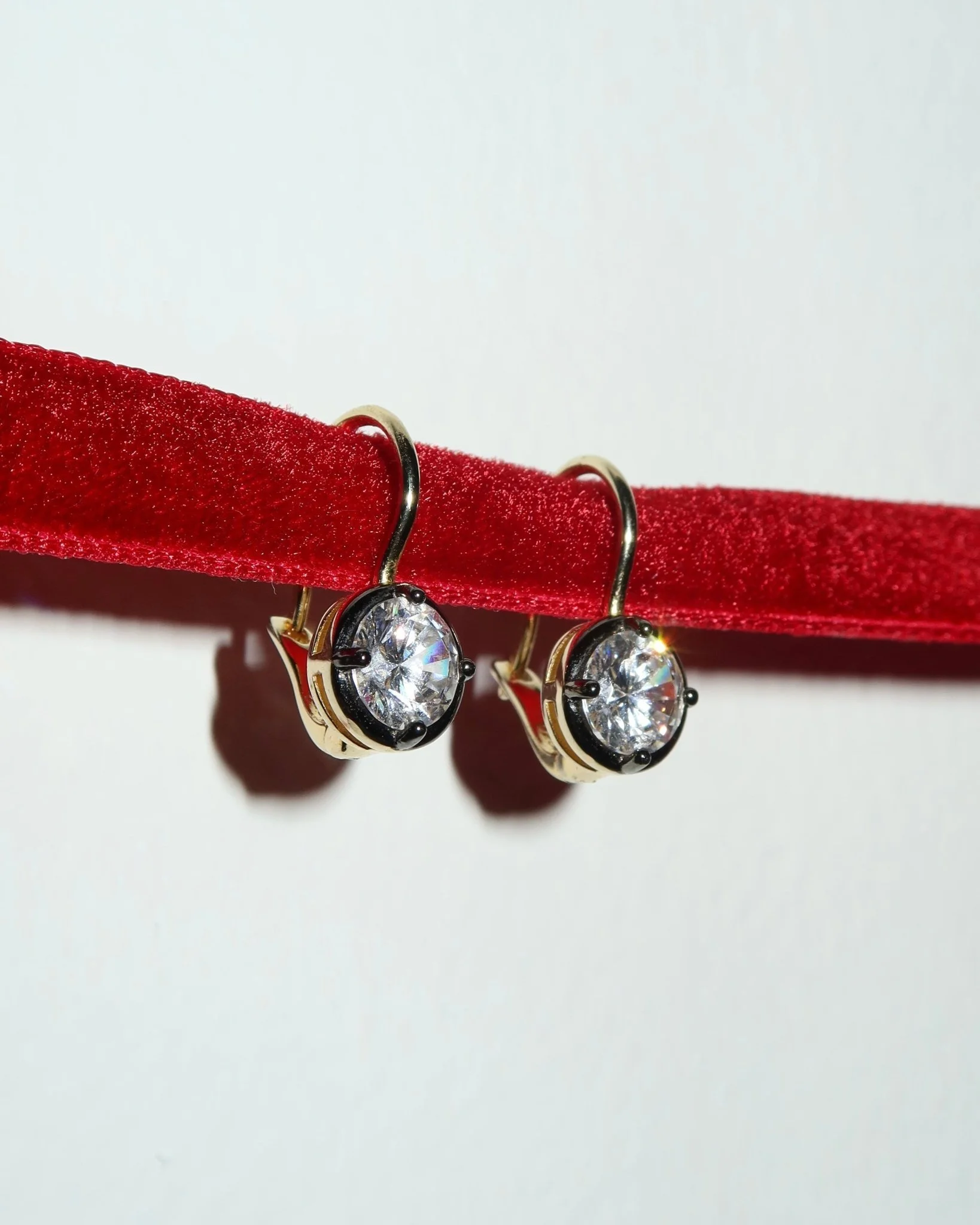 blythe-oxidized-rim-cz-huggies-jewelry-earrings-8446581.jpg