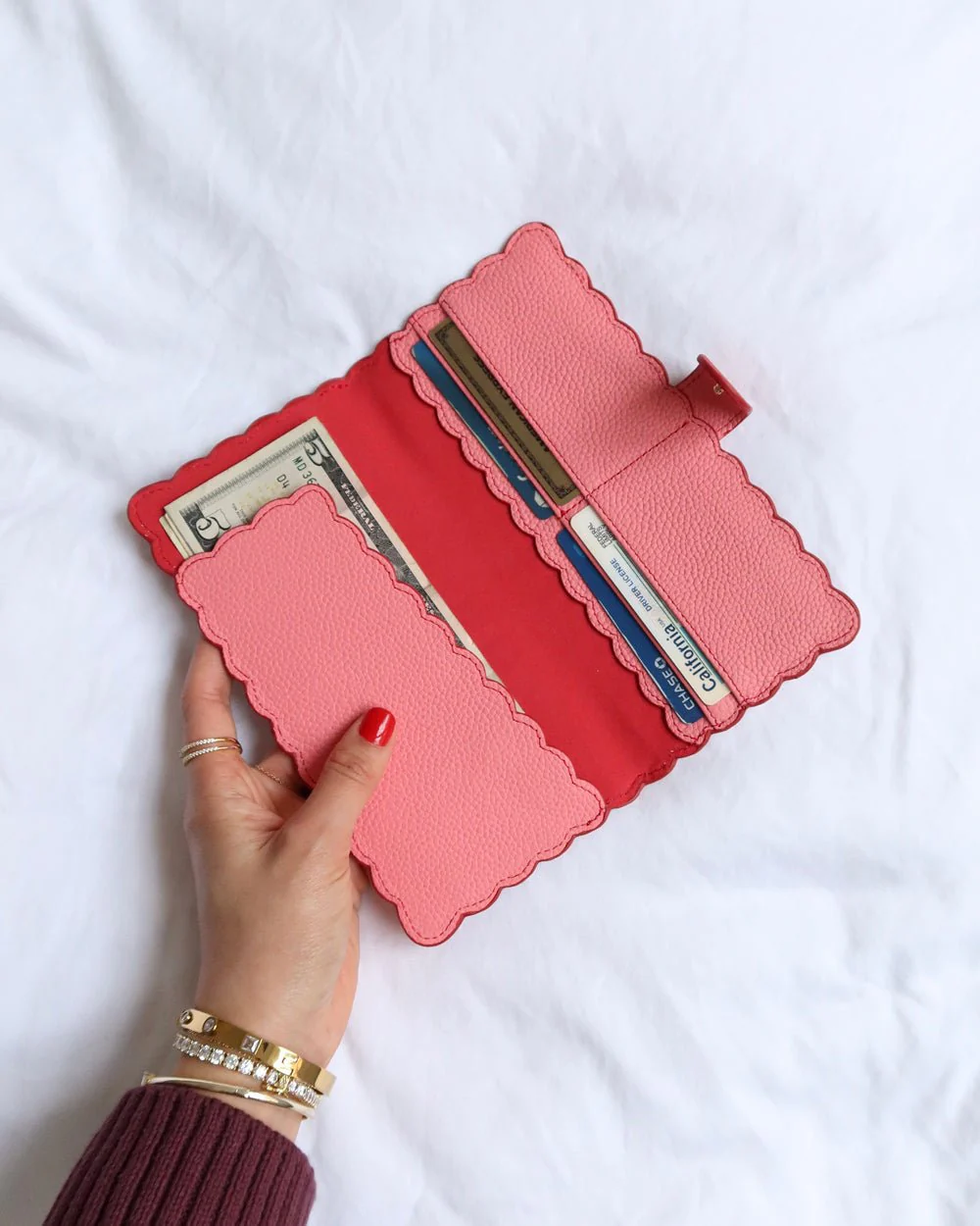 pink-red-single-fold-wallet-accessories-513314.png