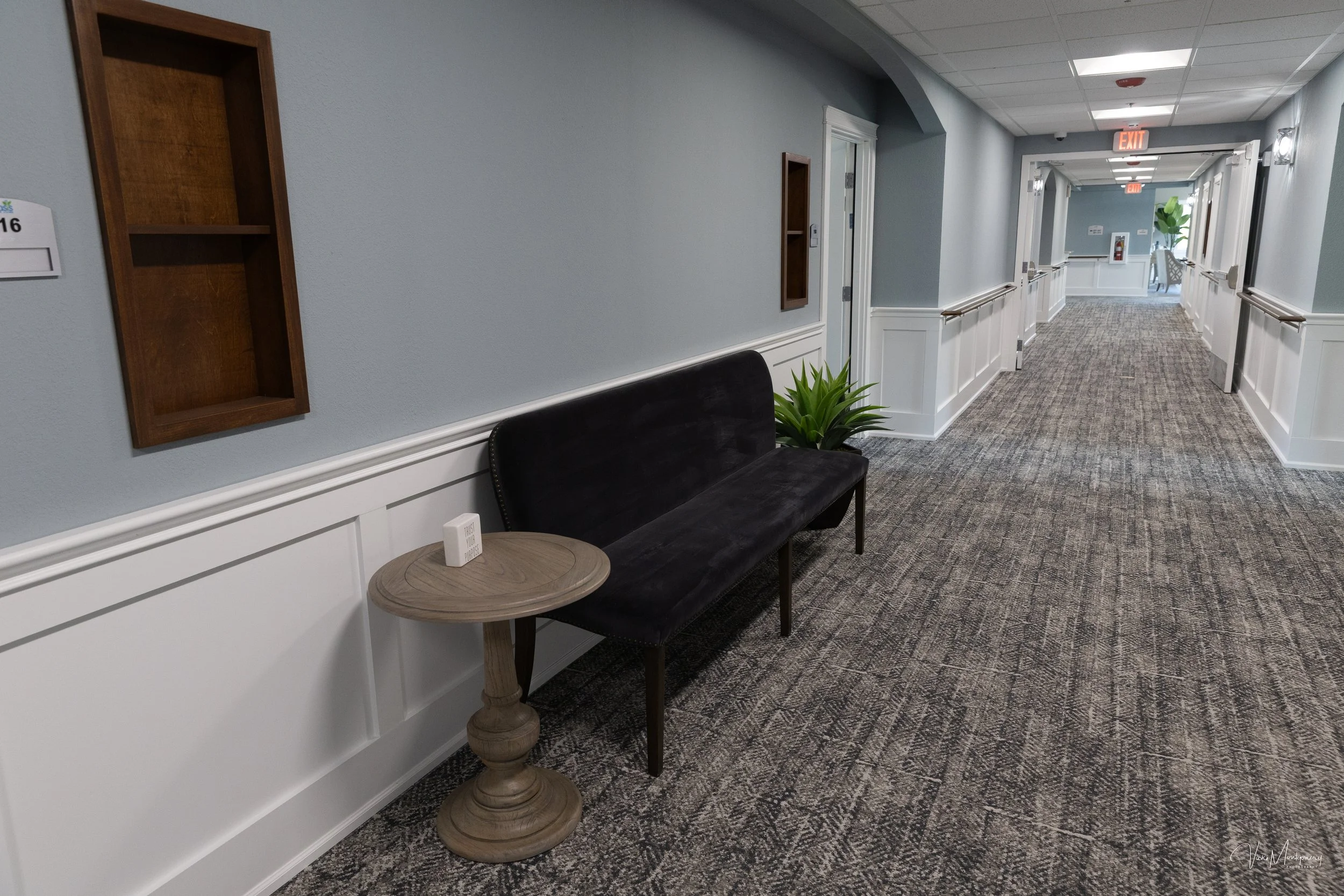 Front hallway 489A0770.jpg