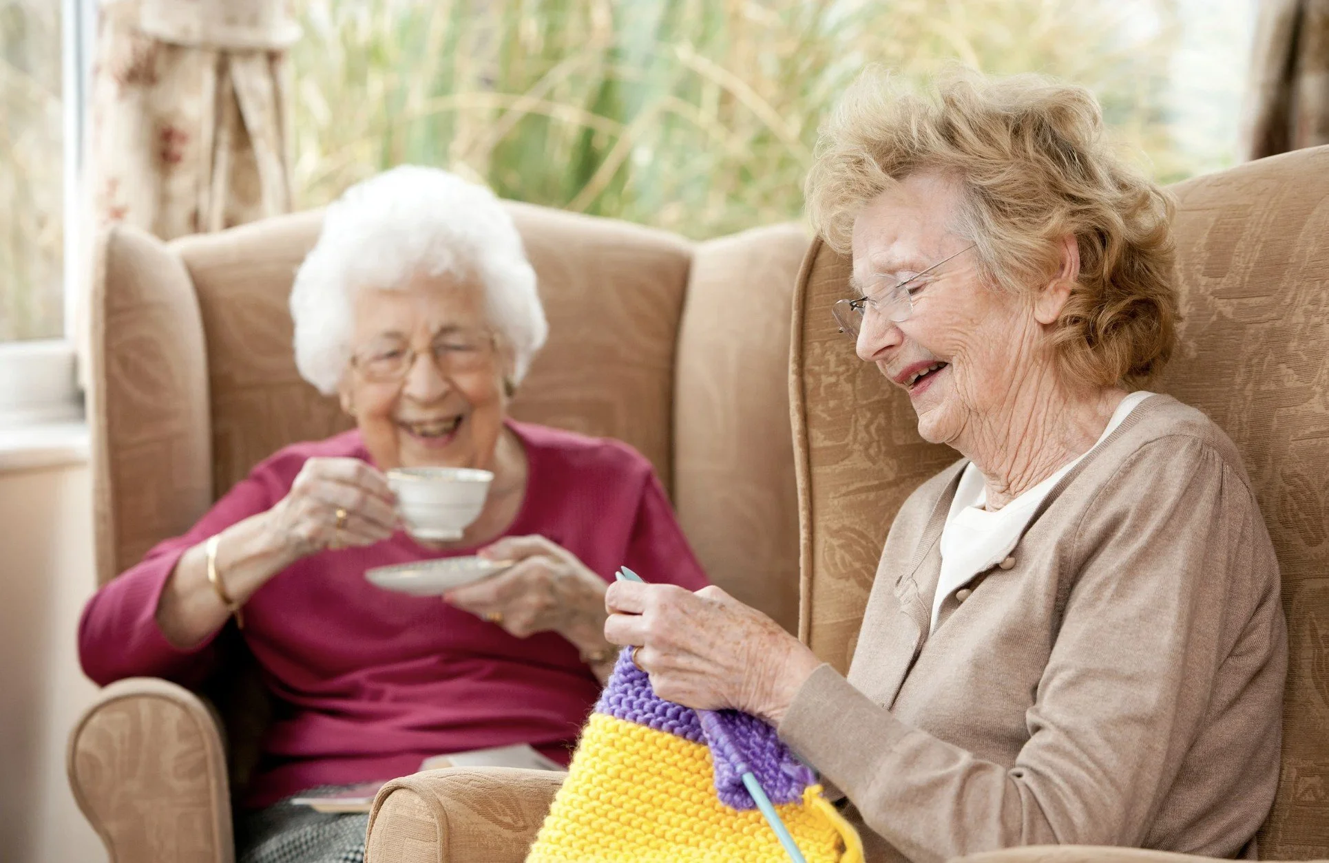 Why Muskegon County Families Choose The Oasis of Norton Shores for Assisted Living
