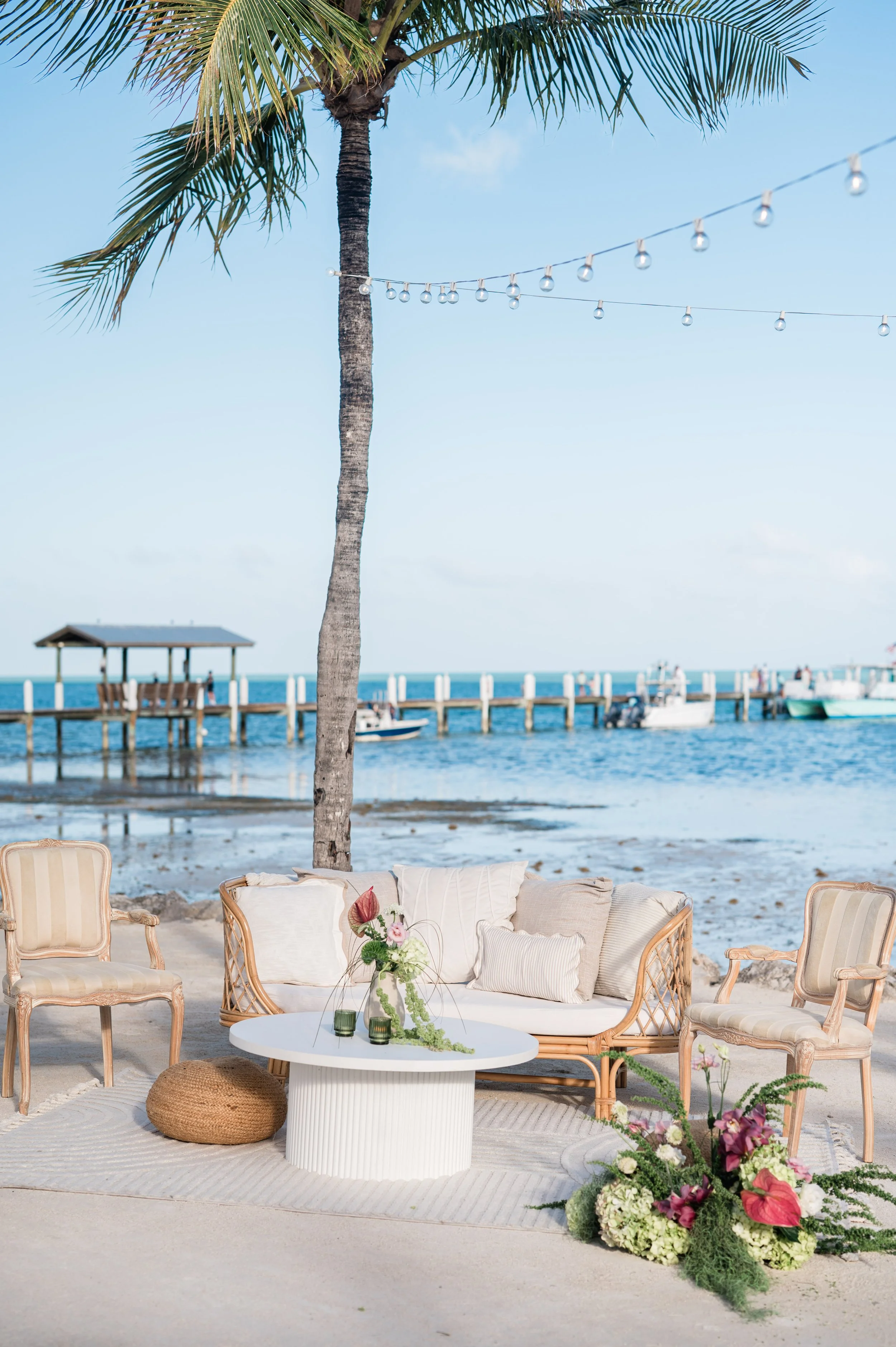 cheeca-lodge-oceanfront-wedding-lounge.jpg