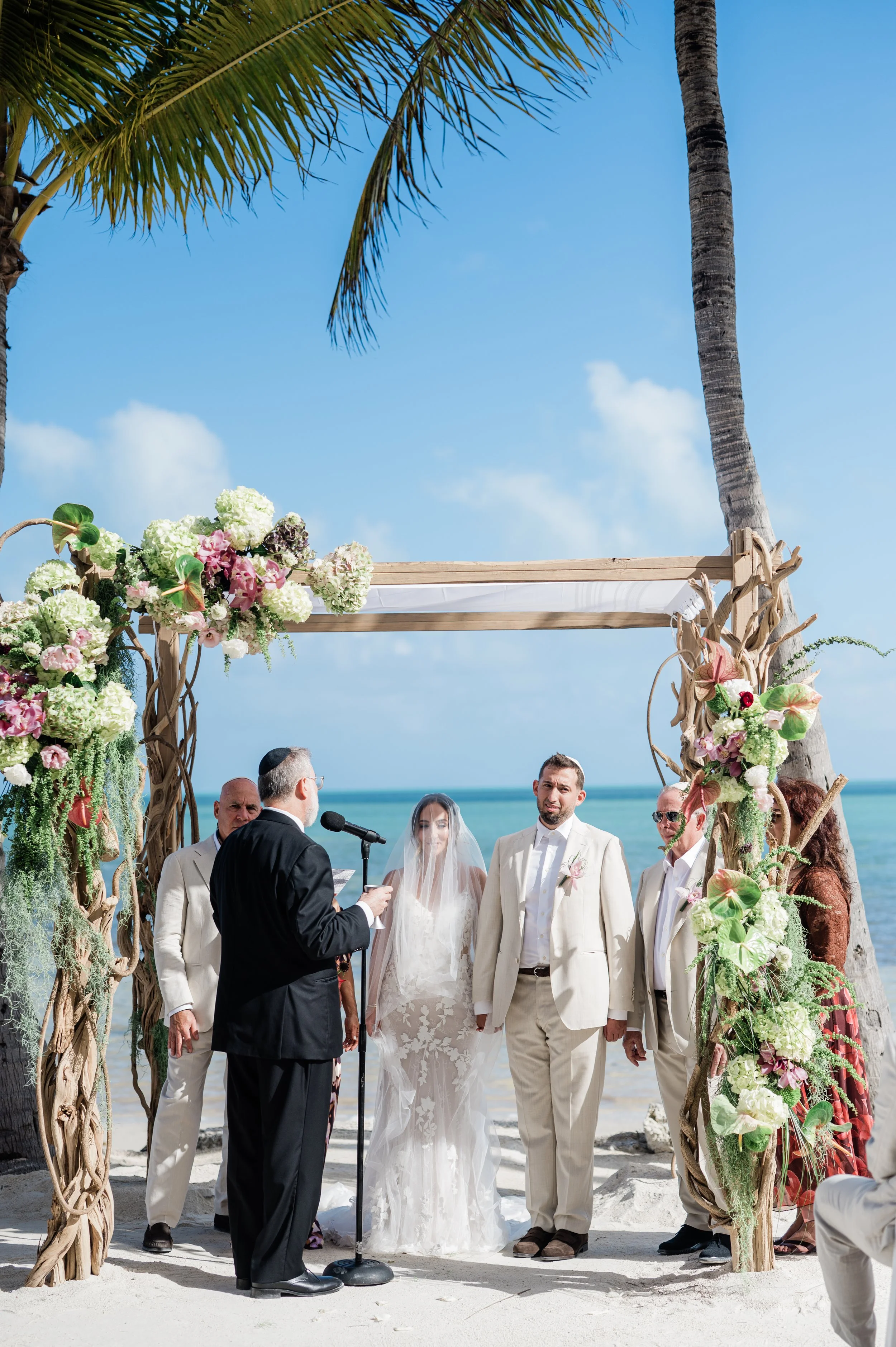 cheeca-lodge-jewish-wedding-ceremony.jpg