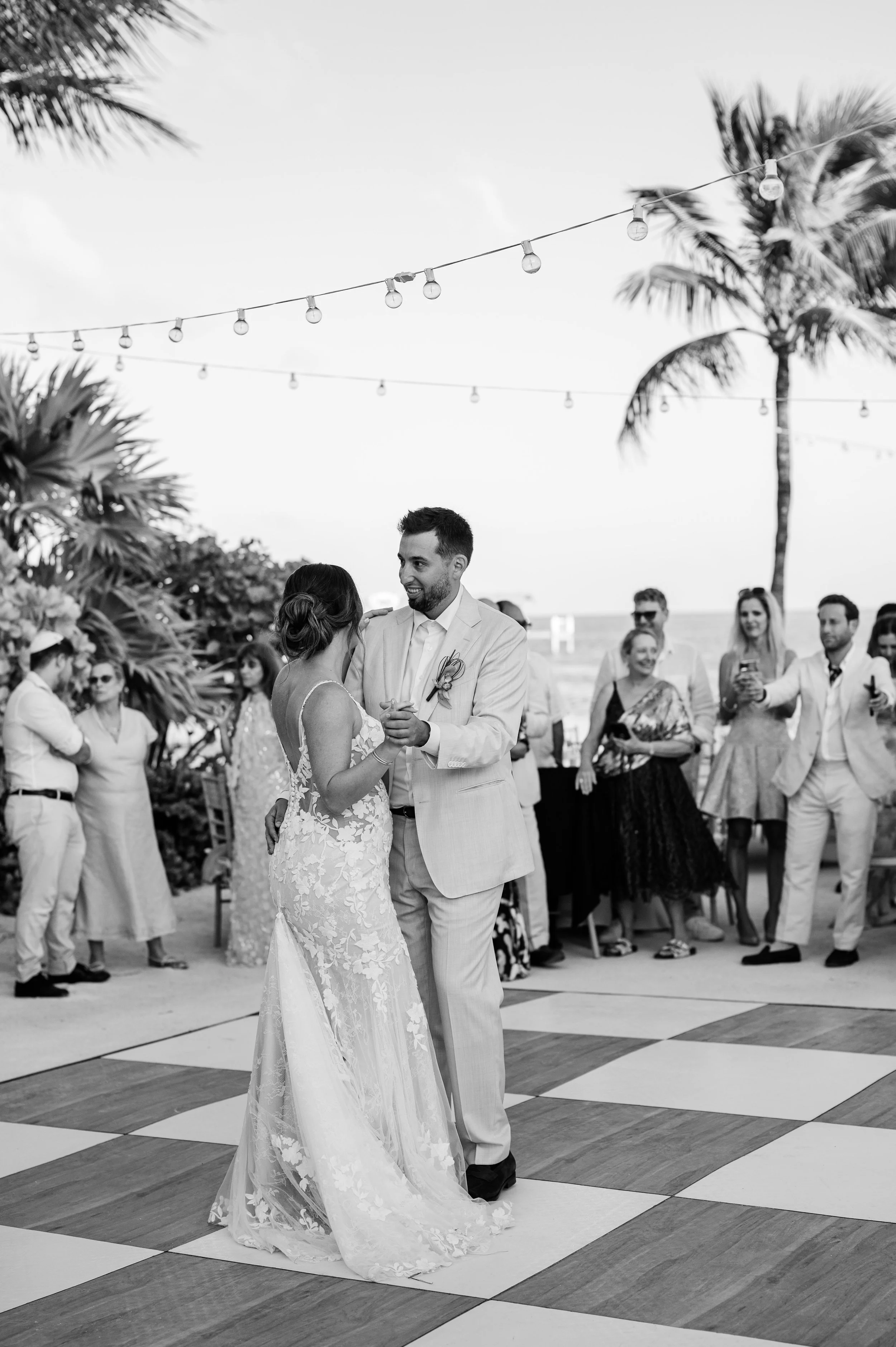 cheeca-lodge-wedding-first-dance.jpg