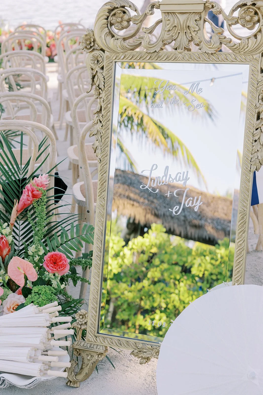 lindsay-jay-islamorada-wedding-welcome-sign.jpg