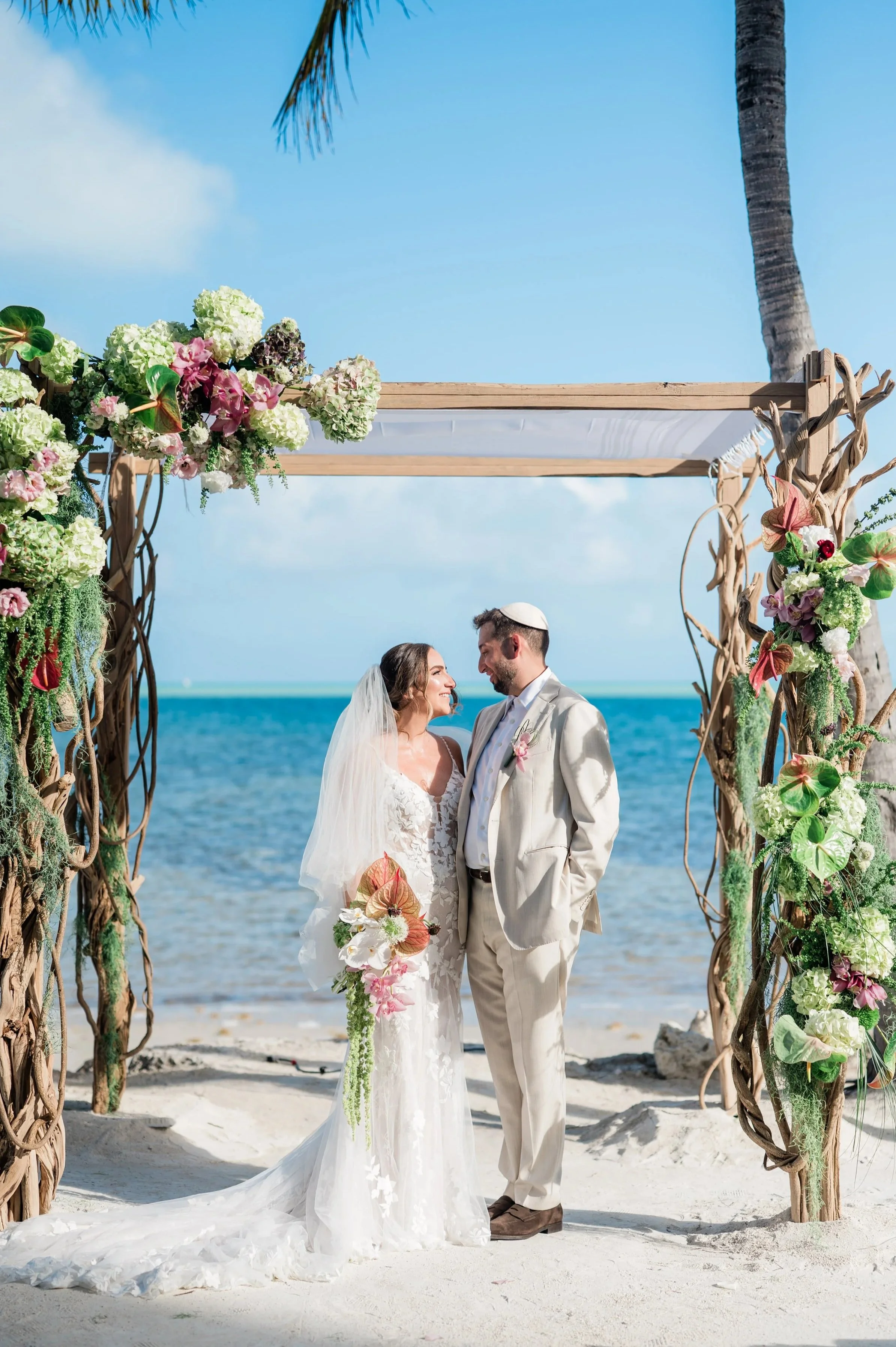 AN ELEVATED OCEANFRONT WEDDING AT CHEECA LODGE RESORT