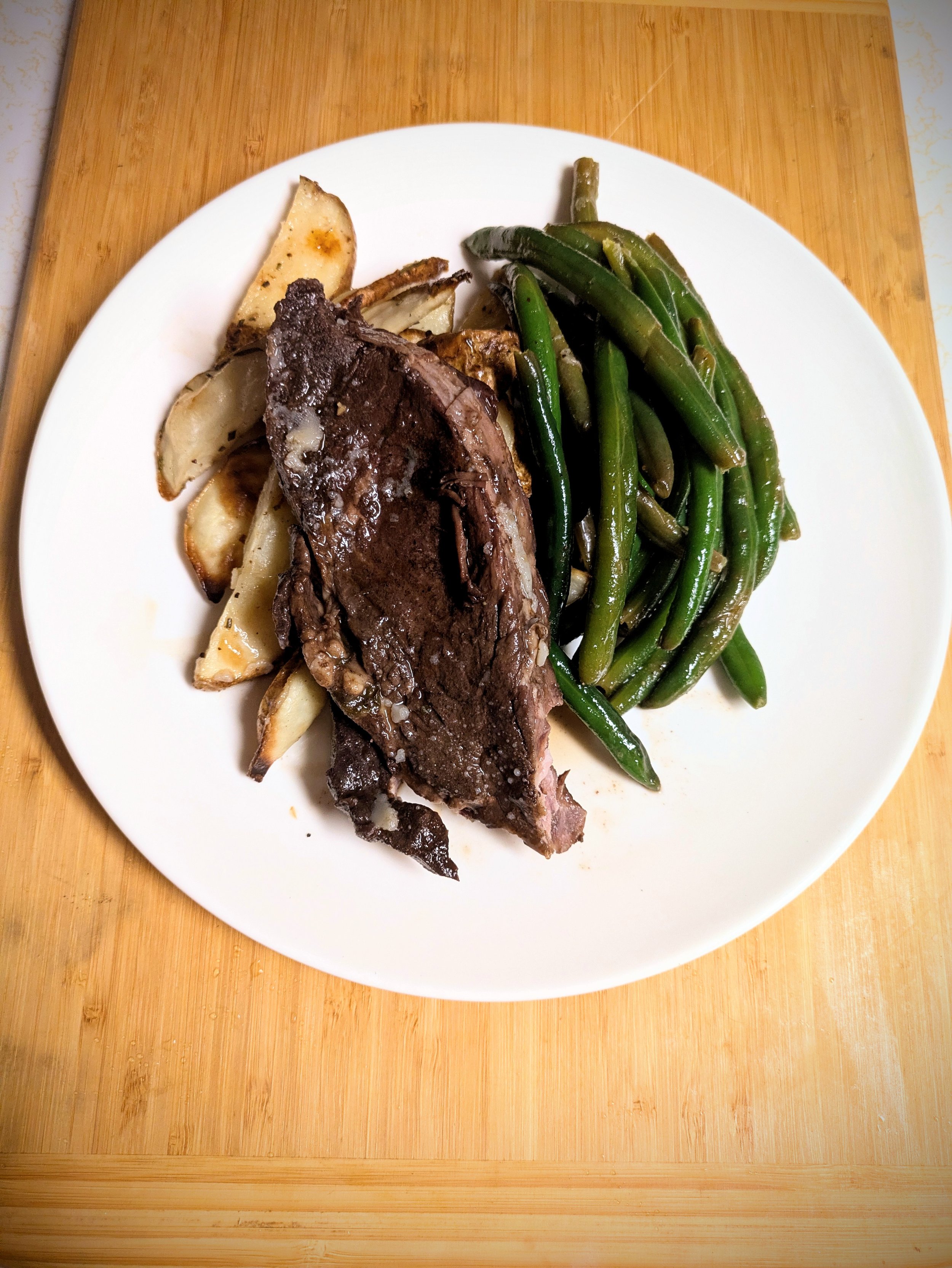 Red Wine Braised Beef-300 calories, 23 g protein