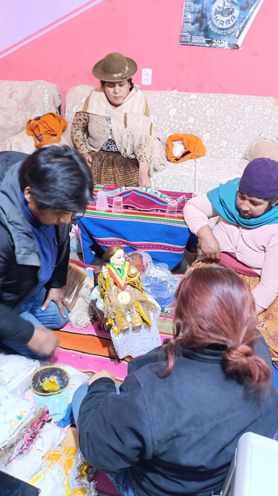 Entrega de ajuar y cambio de Manto al Niño "Jesús Salvador"