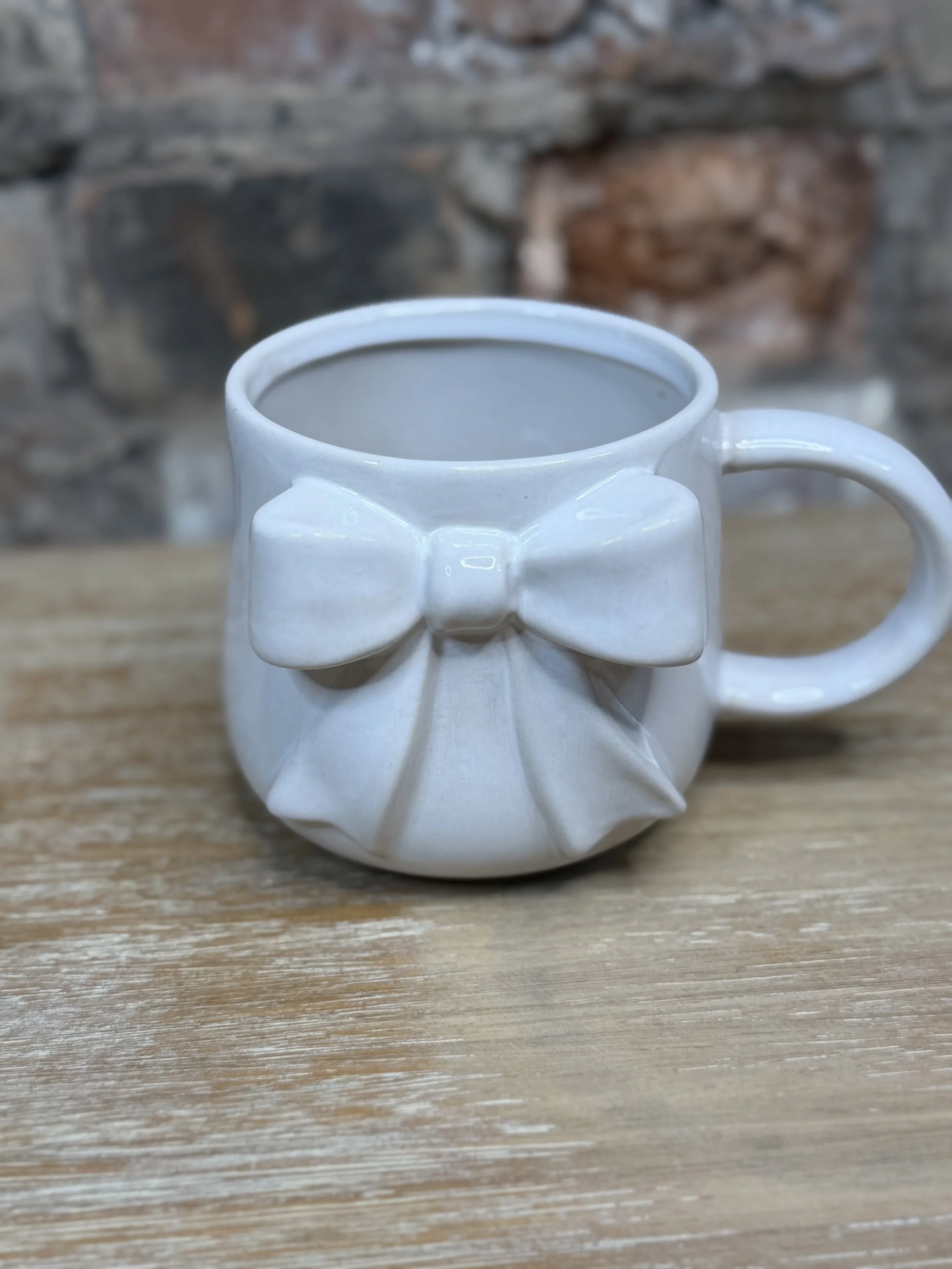 Ceramic White Bow Side Mug