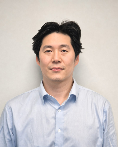 Seung Hoon Lee