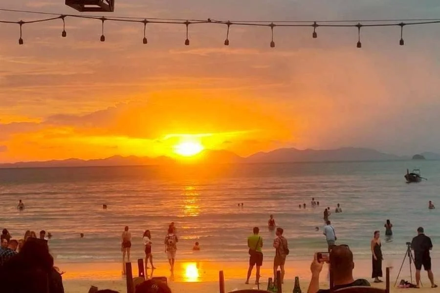 Sunset over the sea on the Krabi 7 Islands tour