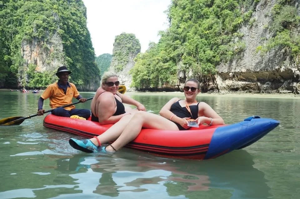 james-bond-panak-island.jpg