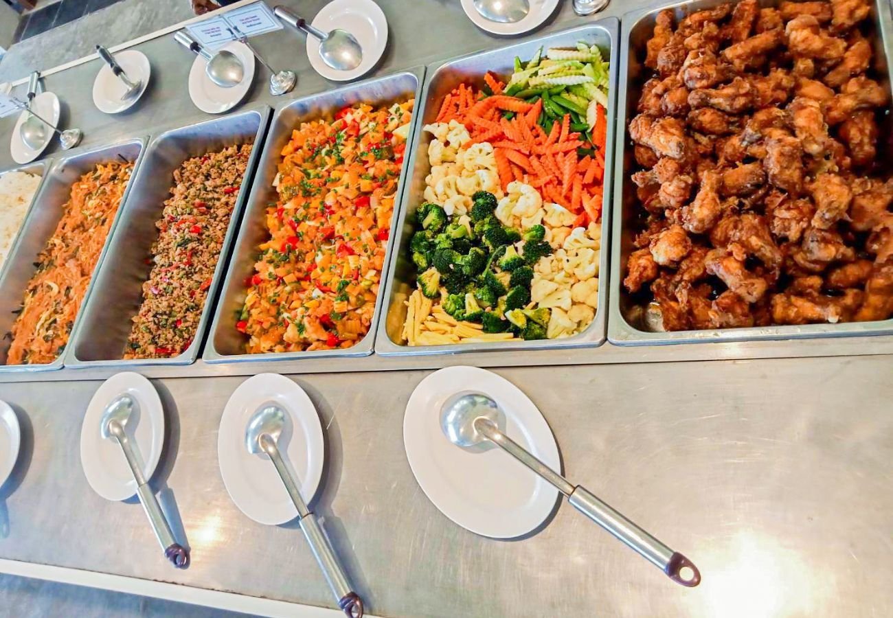 coral-island-buffet-lunch.jpg