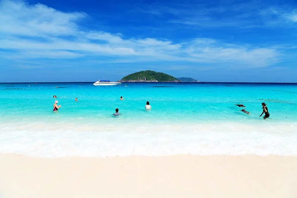 similan-islands-swimming-beach.jpg