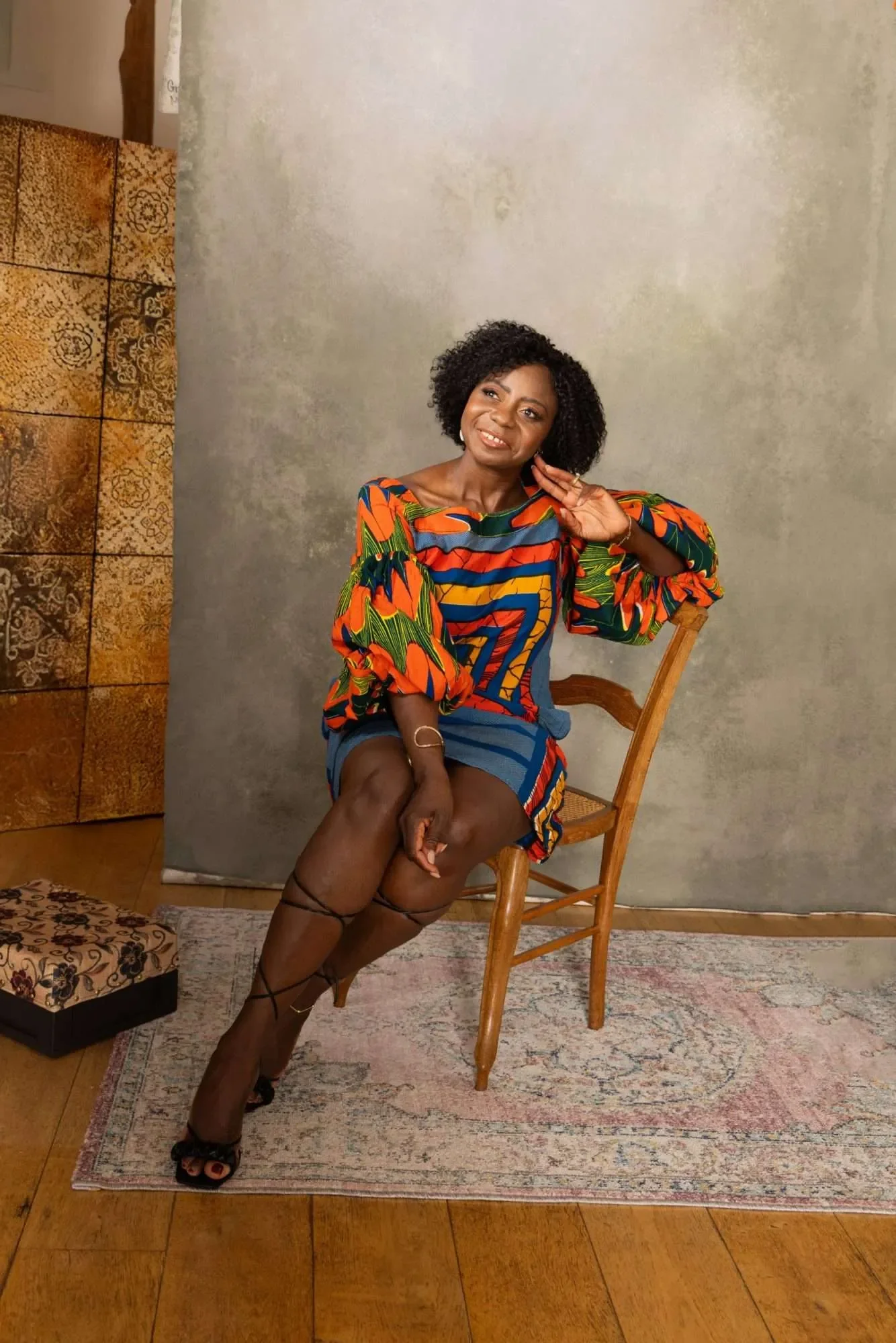 Womens-Birthday-Gift-50th-Birthday-Photoshoot-UK-scaled.webp