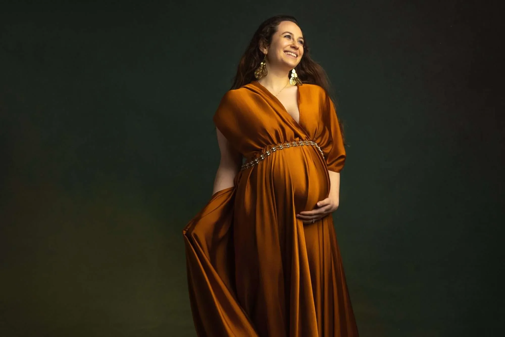 Maternity-Photoshoot-Reading-UK-Hampshire-scaled.webp