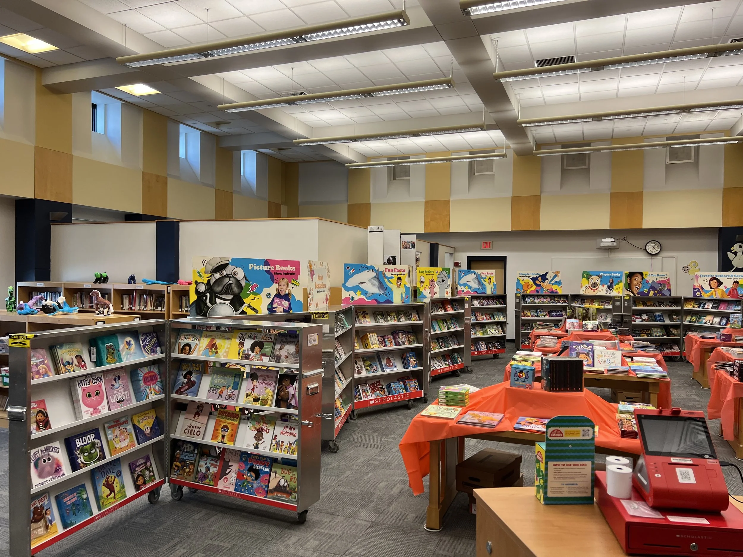 book fair pic 2 .jpg