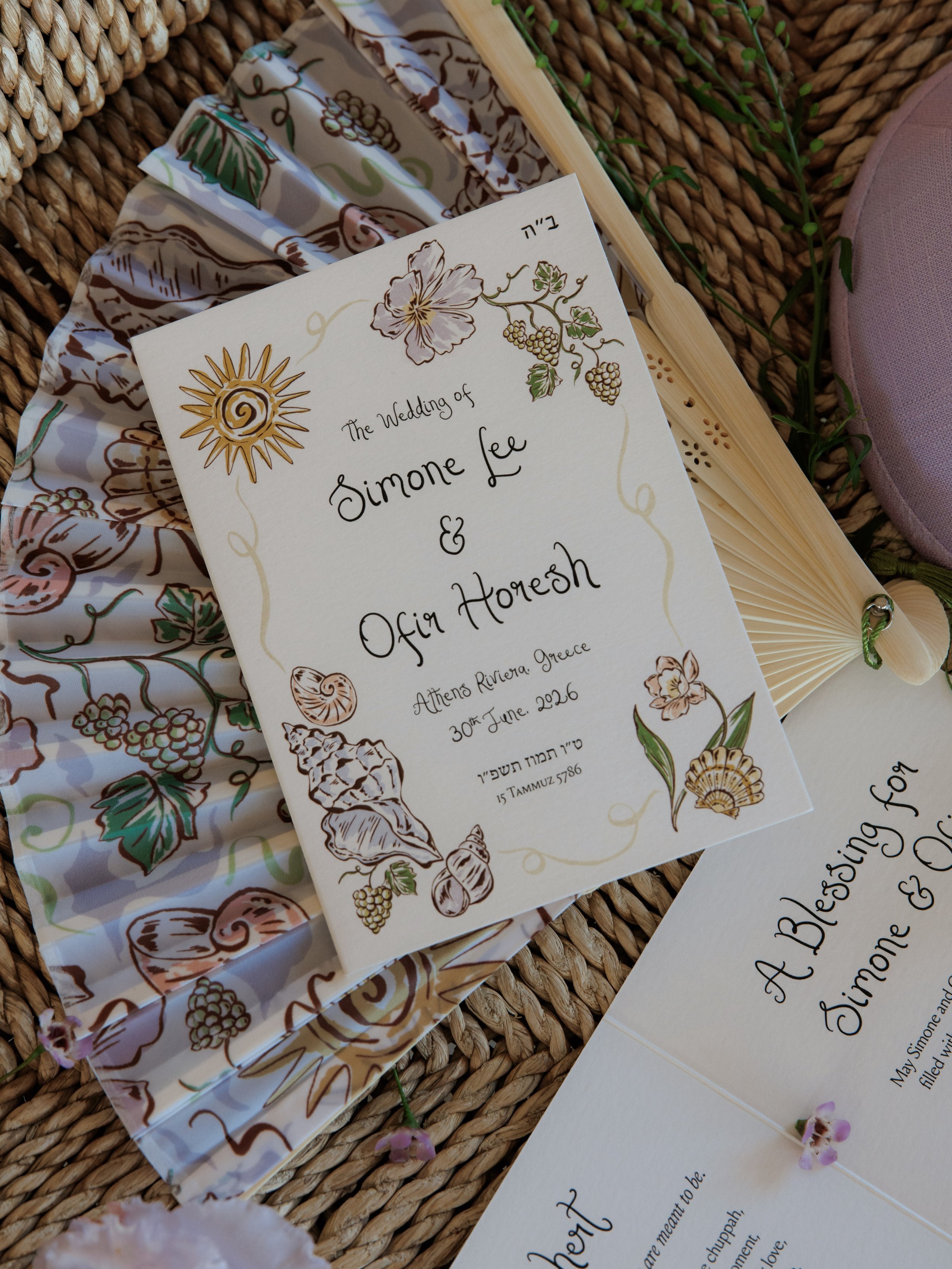 So lovely to see S&amp;O&rsquo;s photos from their beautiful wedding in Athens this summer 🐚 

Featuring shells, tulips and whimsical motifs, reflective of Greek mythology to create a unique story for their special day by the sea.

#greekwedding #on