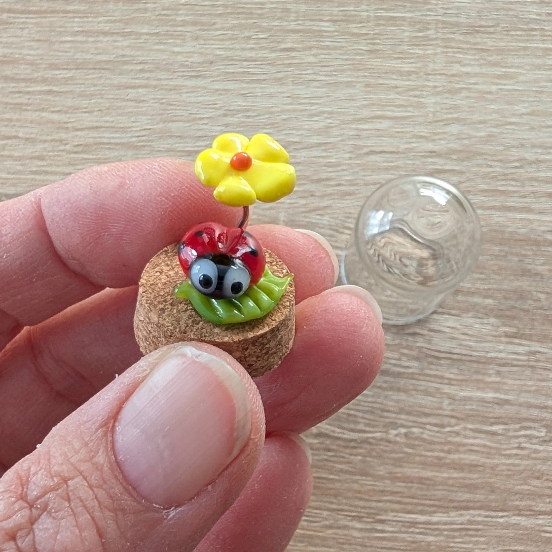 globe-verre-coccinelle-fleur-jaune-verre-file (3).jpg