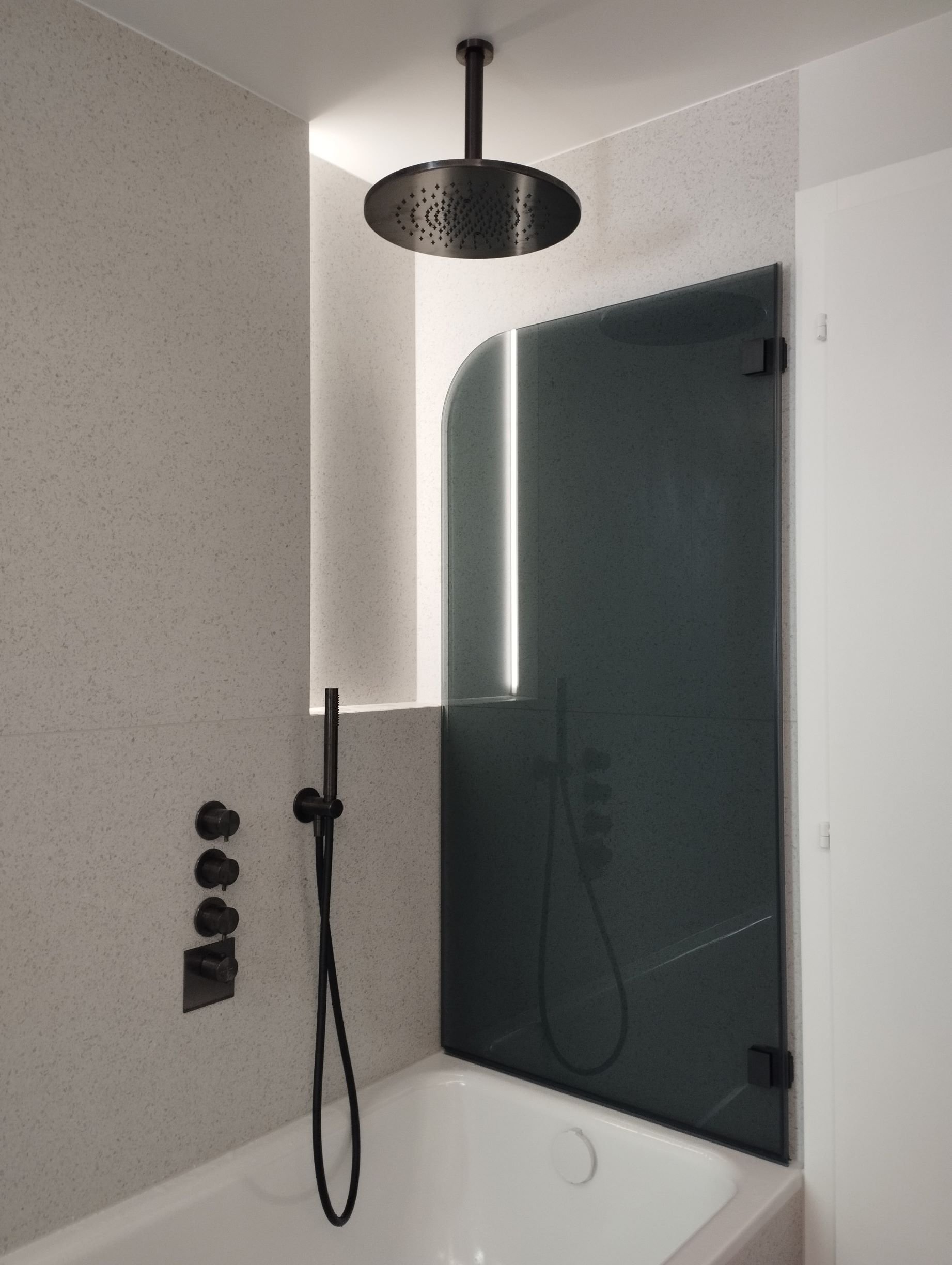 misenscene_paroi_douche_baignoire-min.jpg