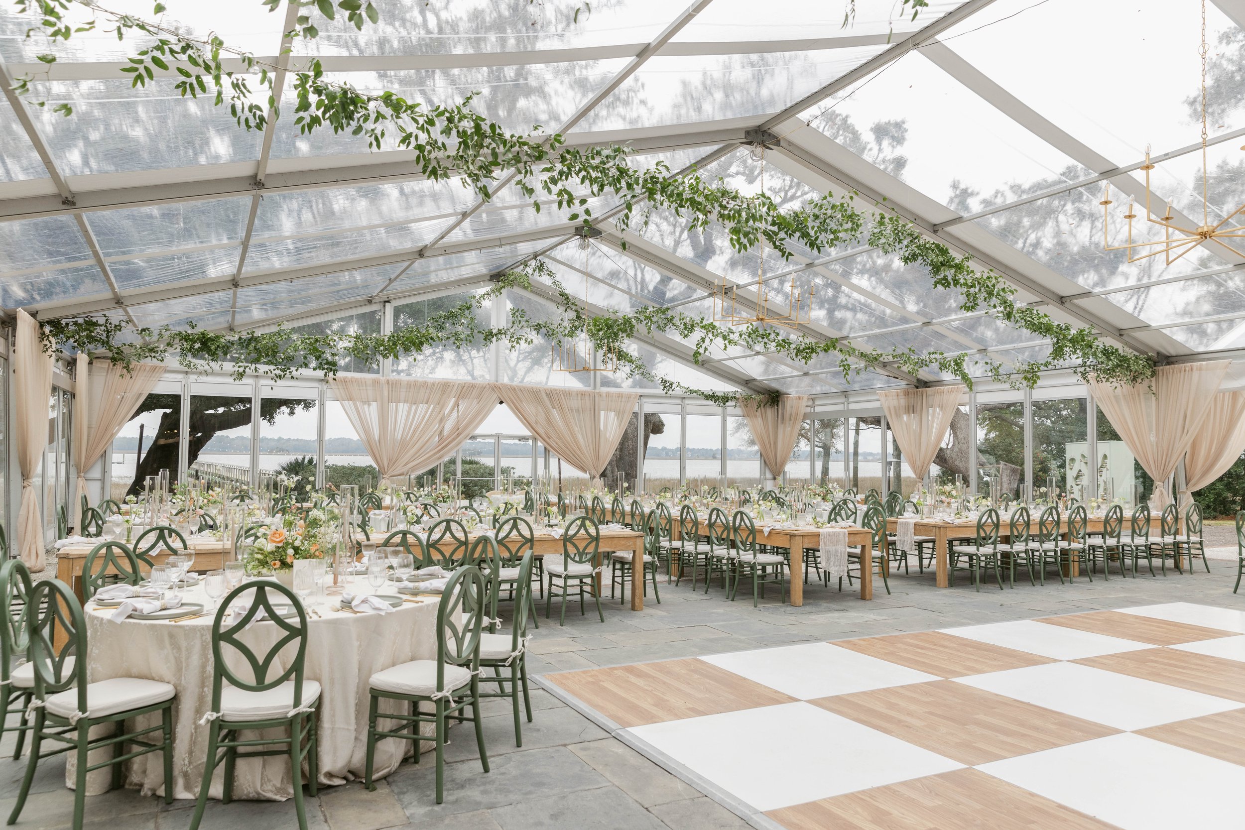 Lowndes-Grove-Charleston-South-Carolina-WeddingPhotography2084.jpg