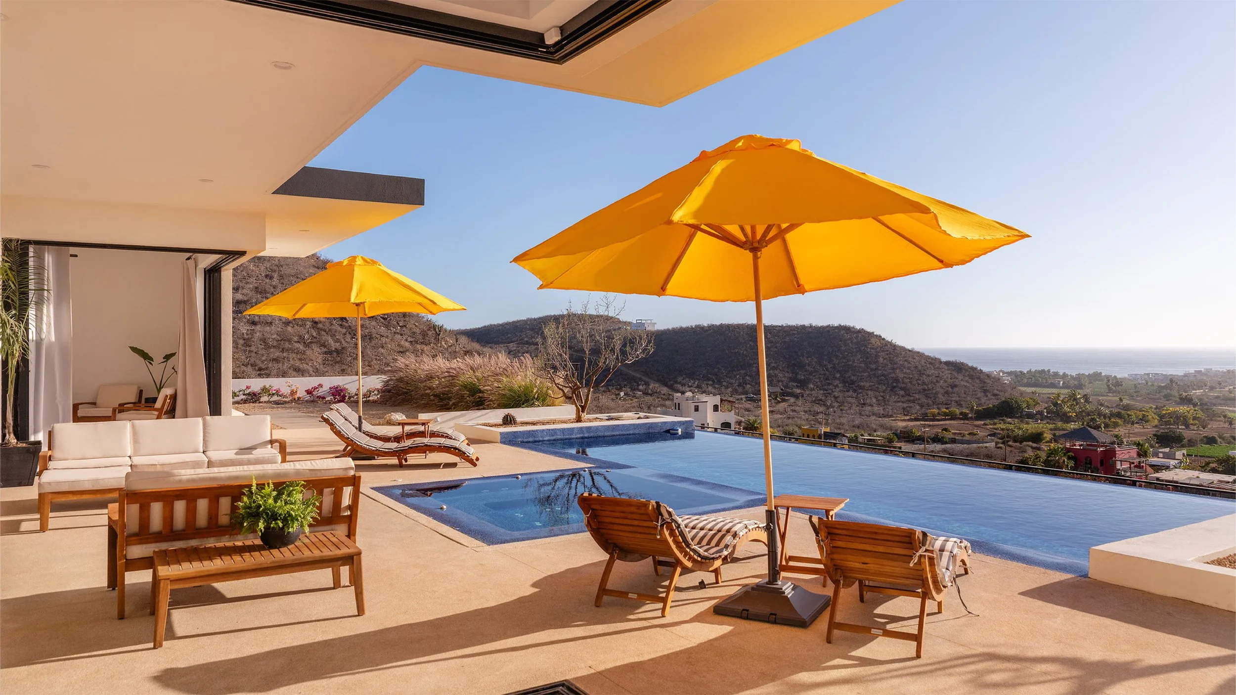 villa d pool side.jpg