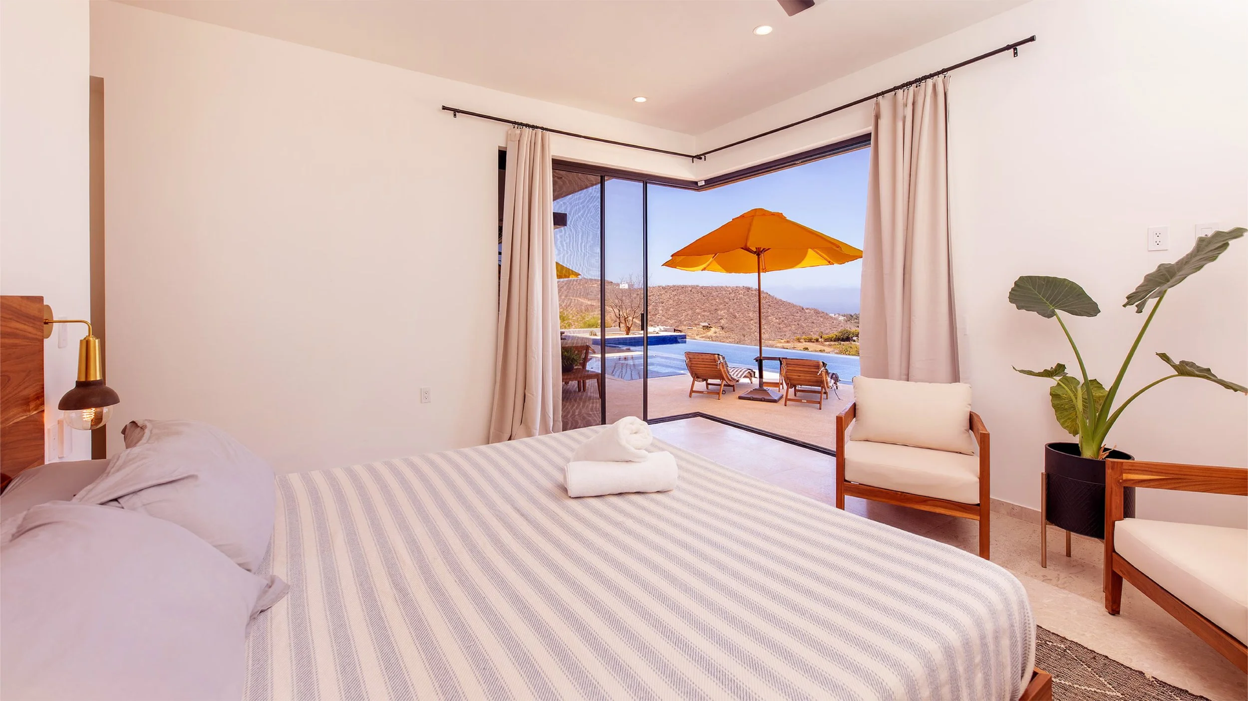 villa d bedroom.jpg