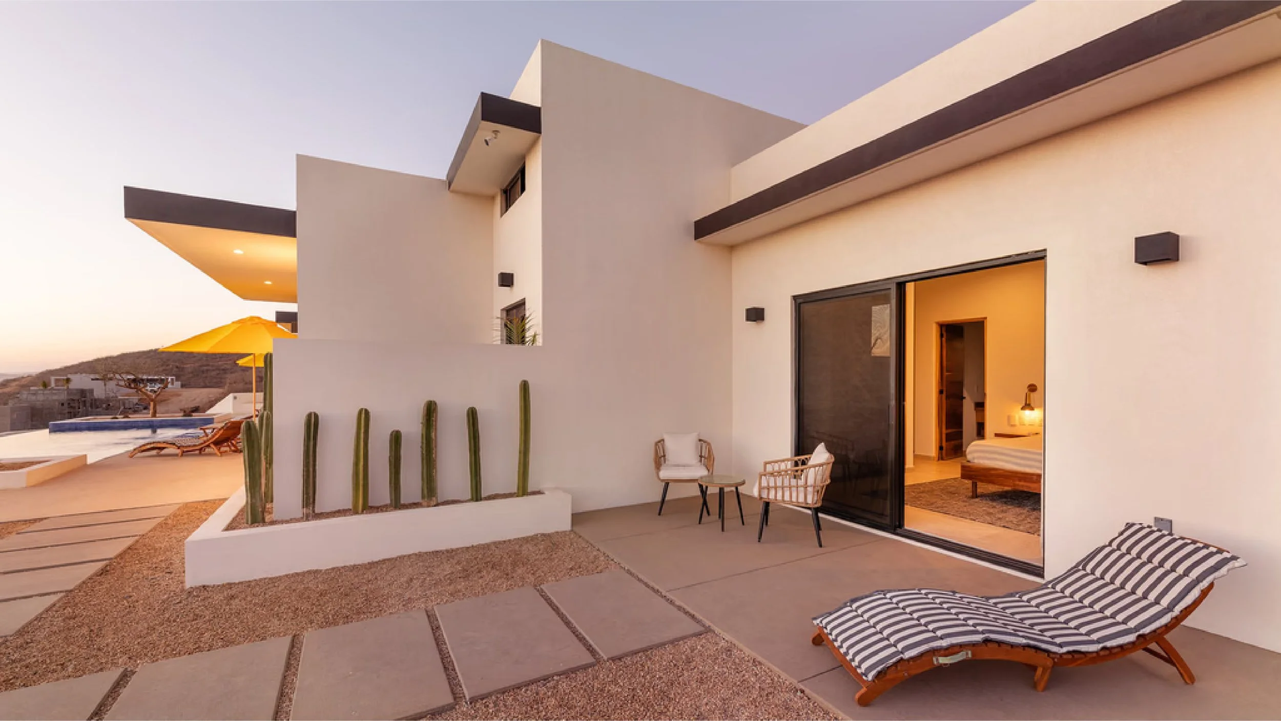 villa d outside.jpg